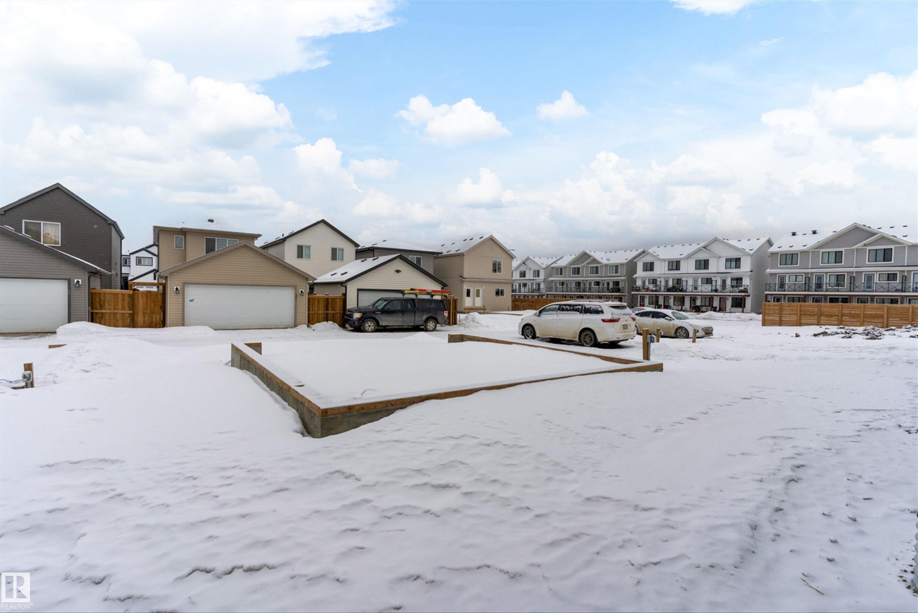 1250 Mcleod Avenue, Spruce Grove, AB - Outdoor