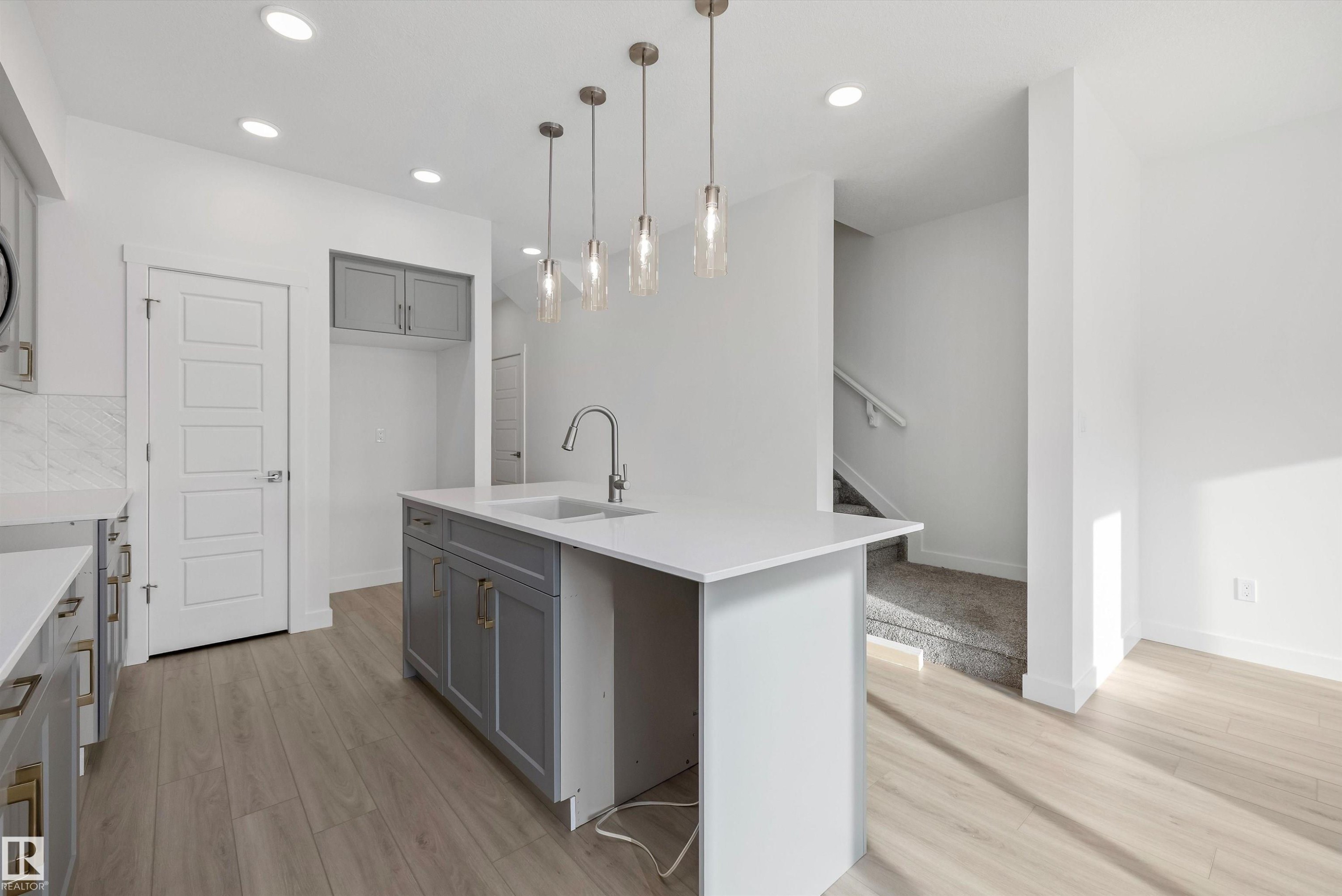 18851 29 Avenue, Edmonton, AB - Indoor Photo Showing Kitchen With Upgraded Kitchen