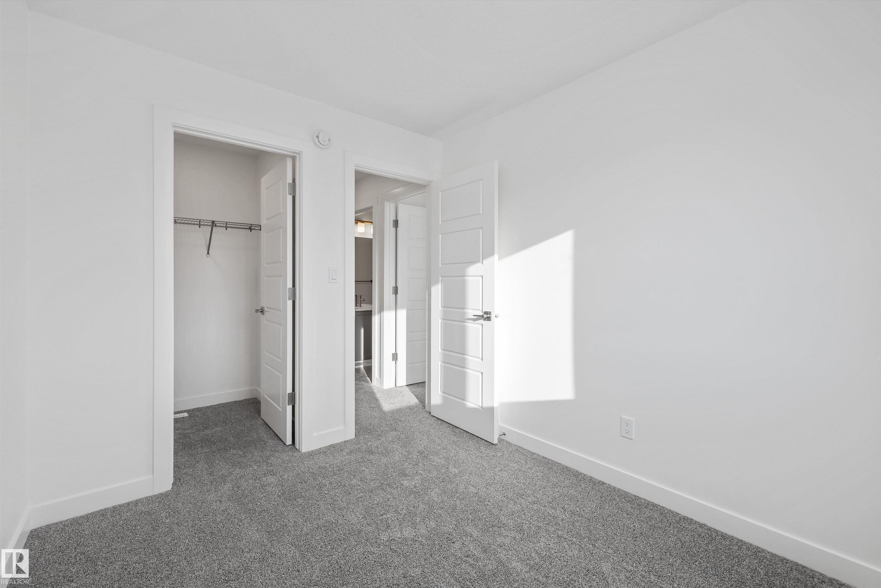 18851 29 Avenue, Edmonton, AB - Indoor Photo Showing Other Room