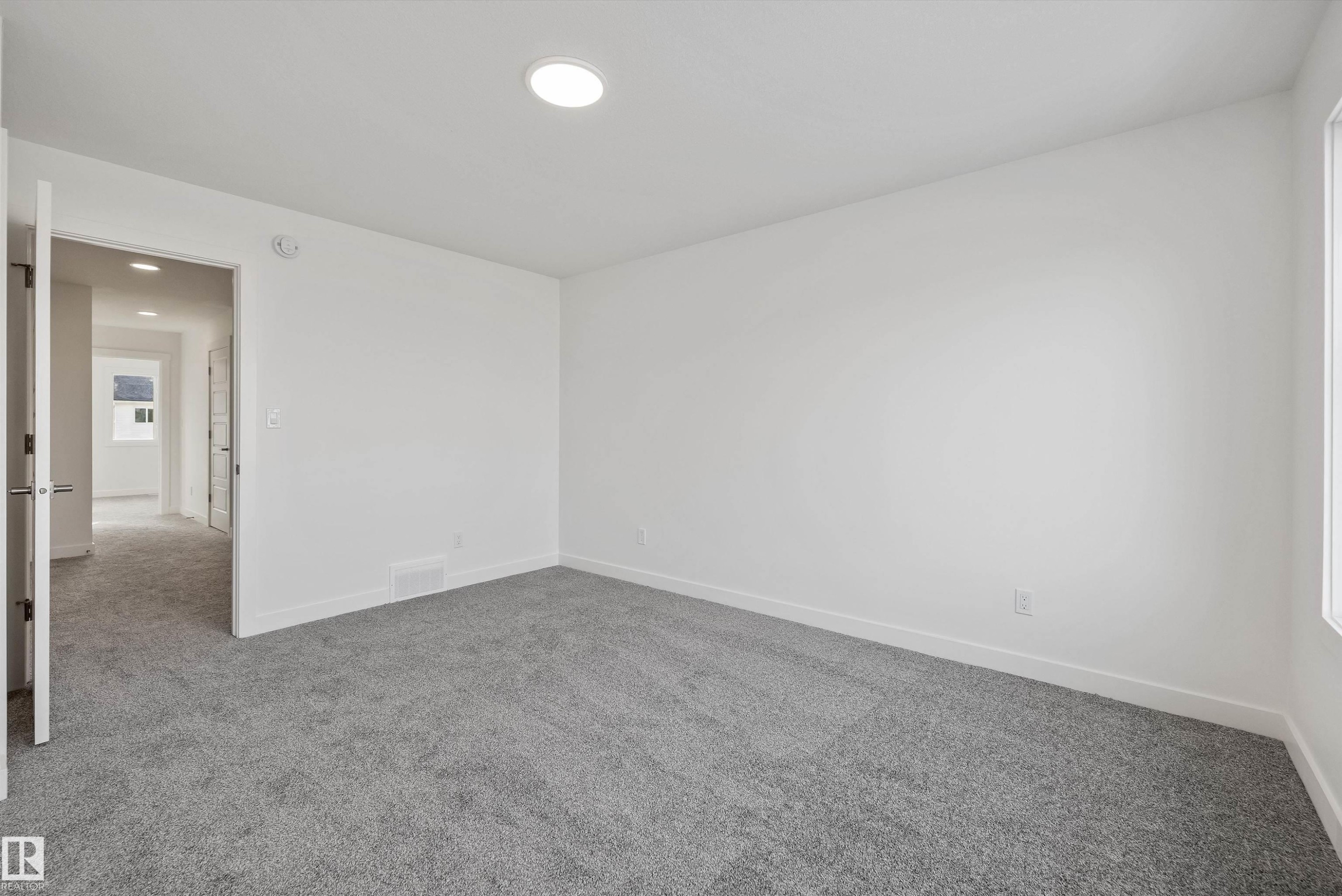 18851 29 Avenue, Edmonton, AB - Indoor Photo Showing Other Room