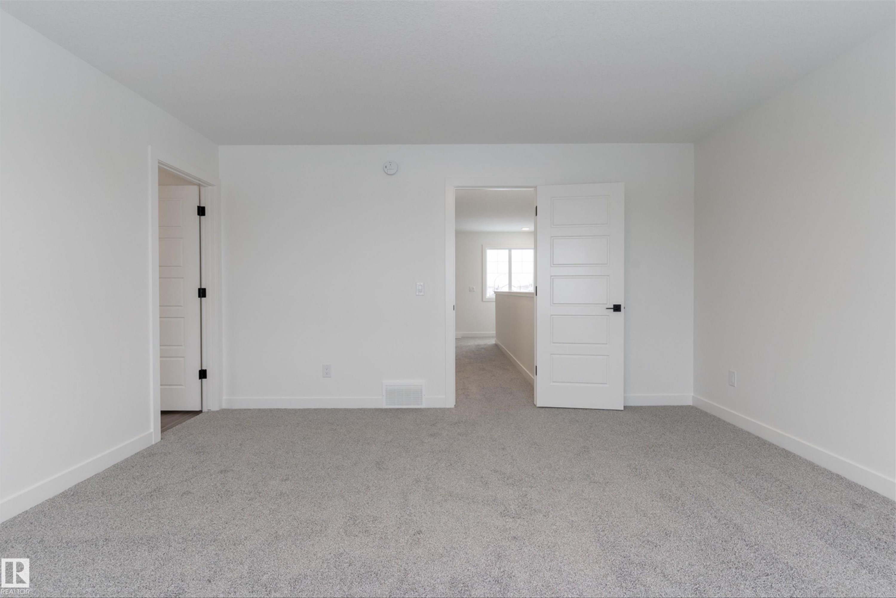 1 Empress Way, Spruce Grove, AB - Indoor Photo Showing Other Room