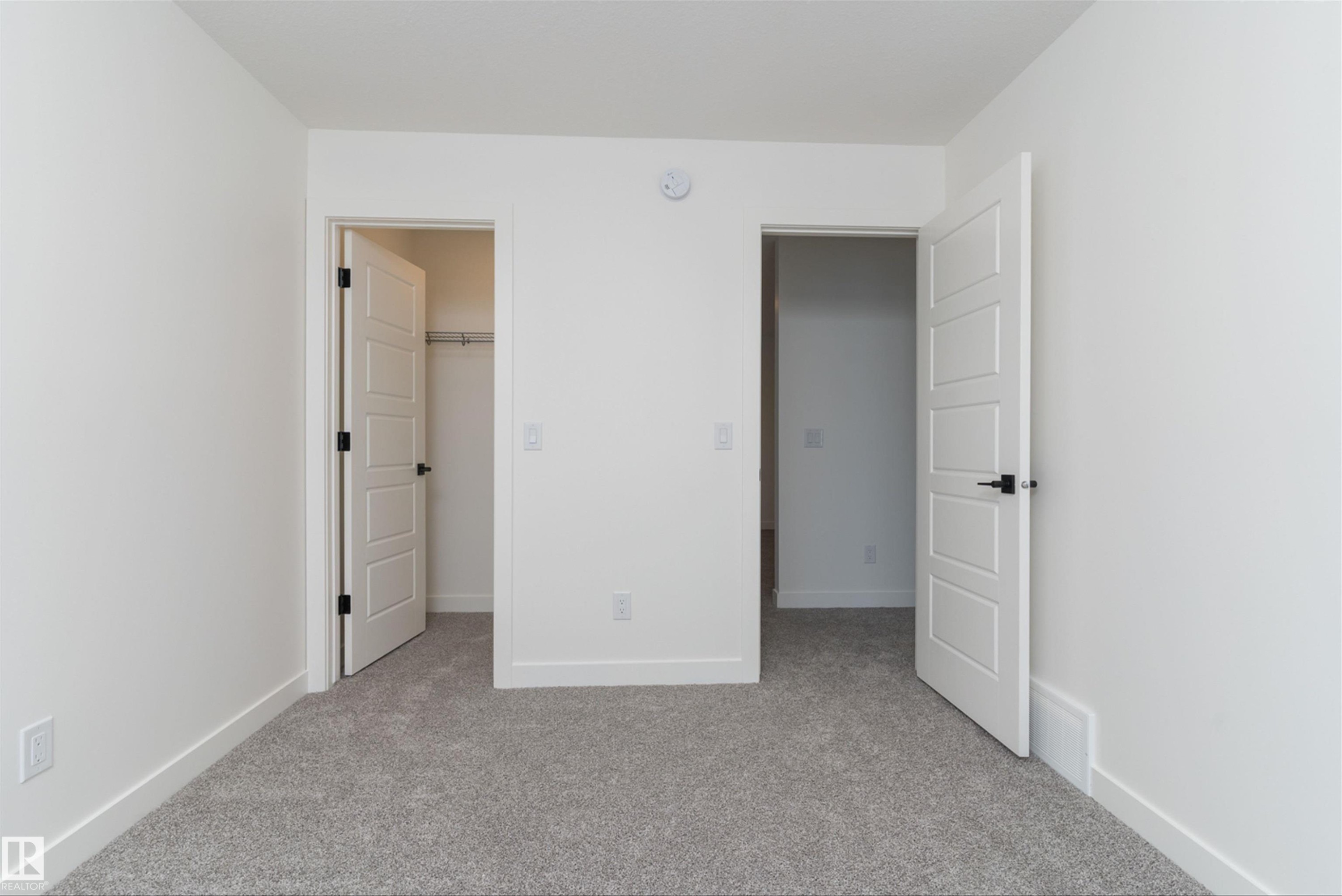 1 Empress Way, Spruce Grove, AB - Indoor Photo Showing Other Room