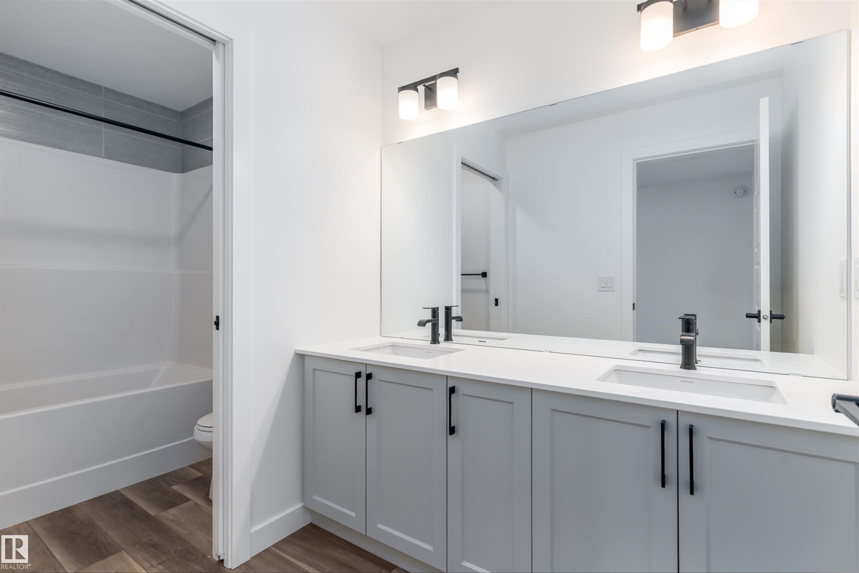 1 Empress Way, Spruce Grove, AB - Indoor Photo Showing Bathroom