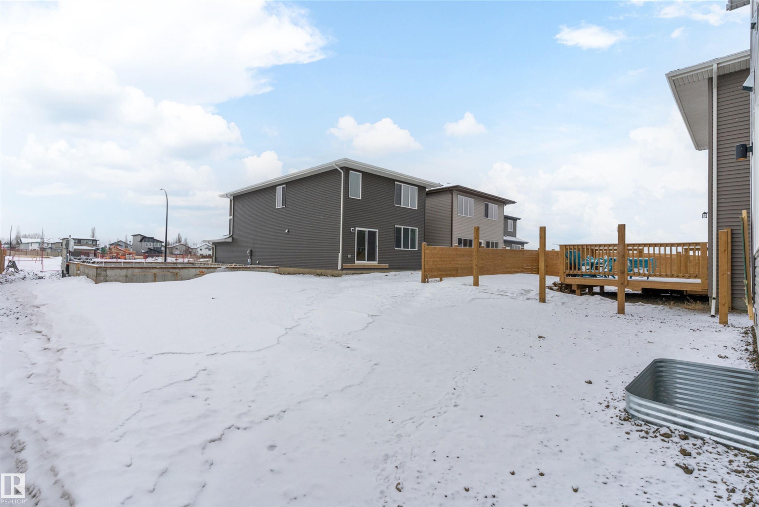 1 Empress Way, Spruce Grove, AB - Outdoor