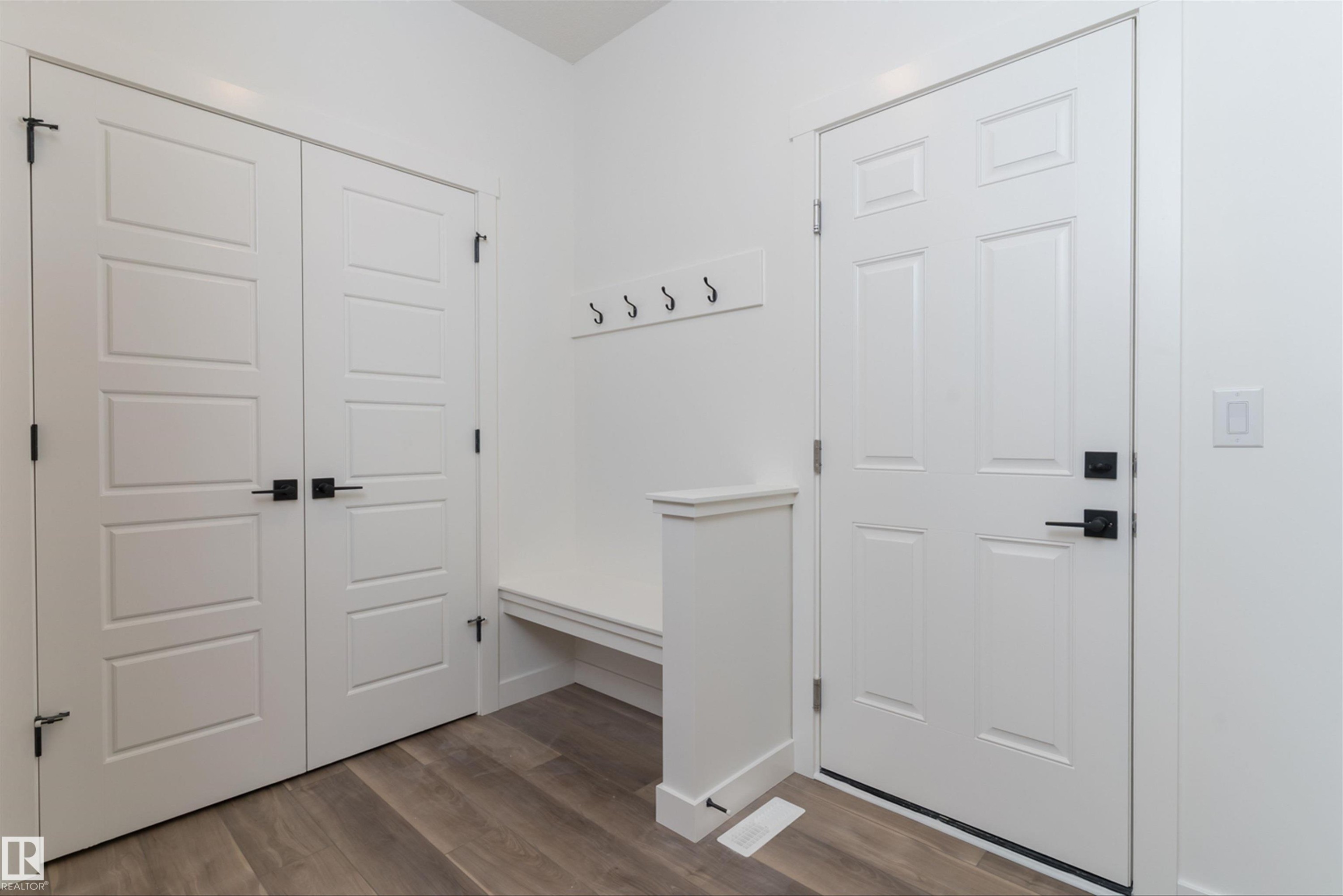 1 Empress Way, Spruce Grove, AB - Indoor Photo Showing Other Room