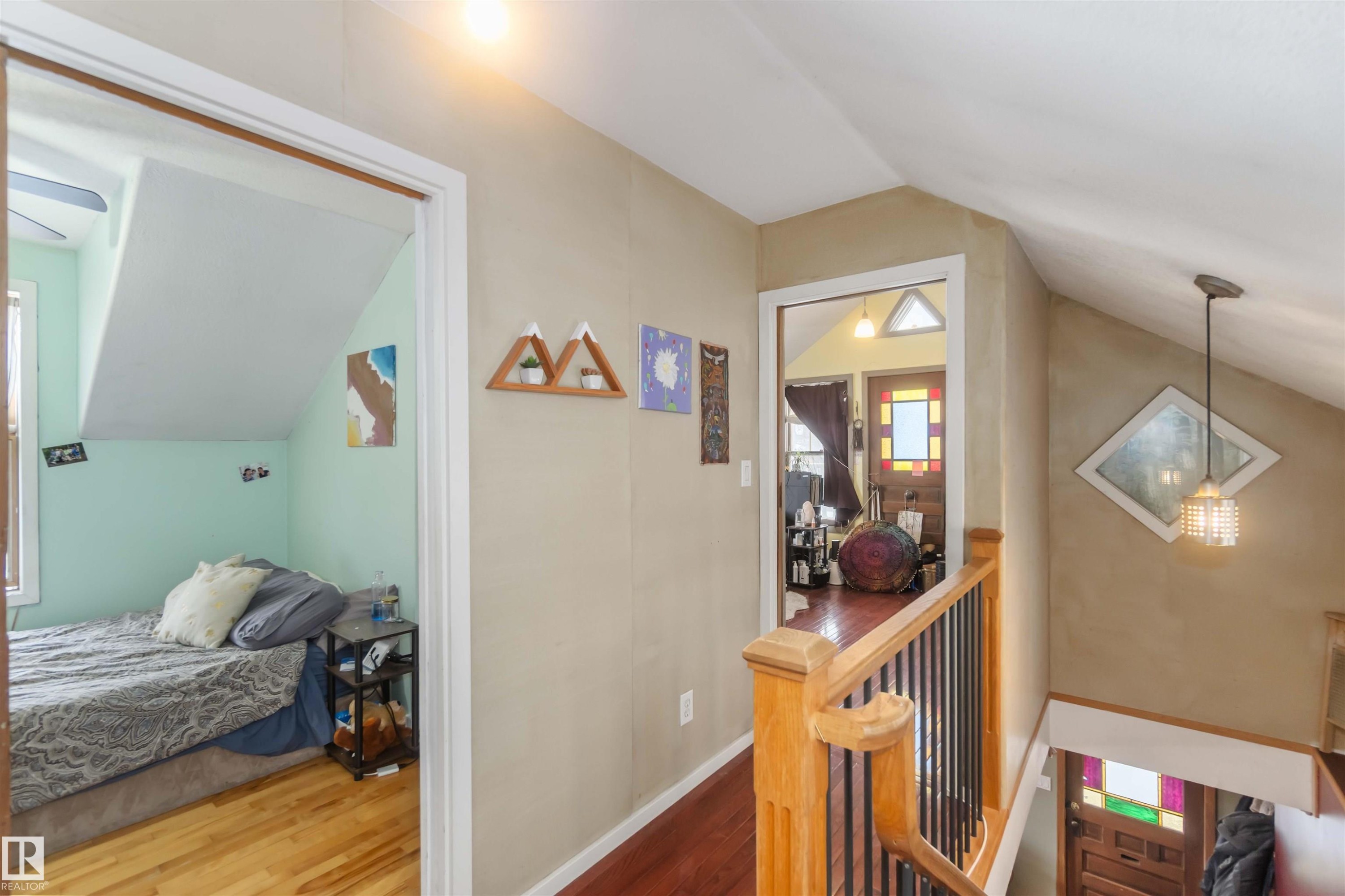 10207 88 Street, Edmonton, AB - Indoor Photo Showing Bedroom