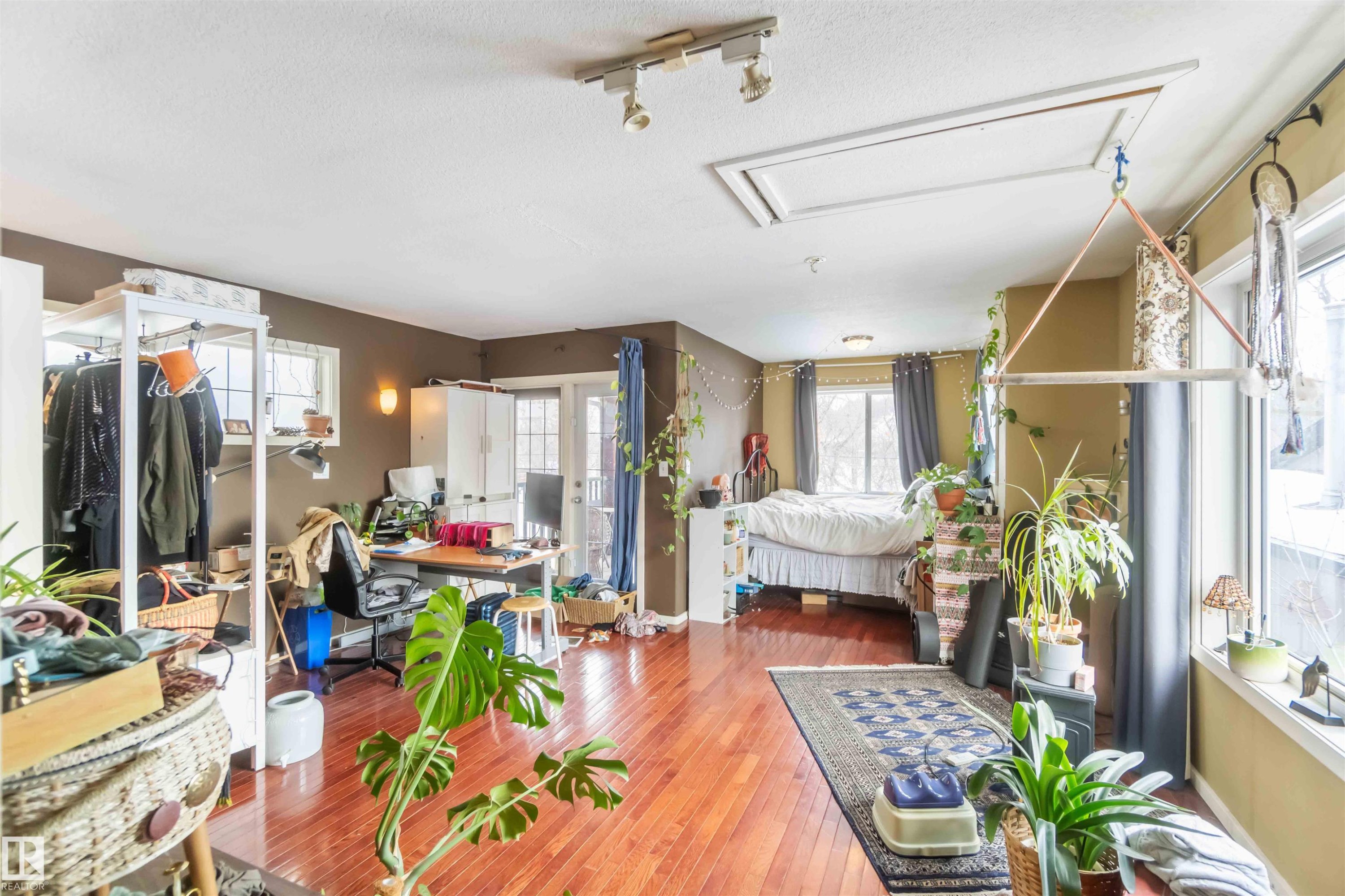 10207 88 Street, Edmonton, AB - Indoor Photo Showing Other Room