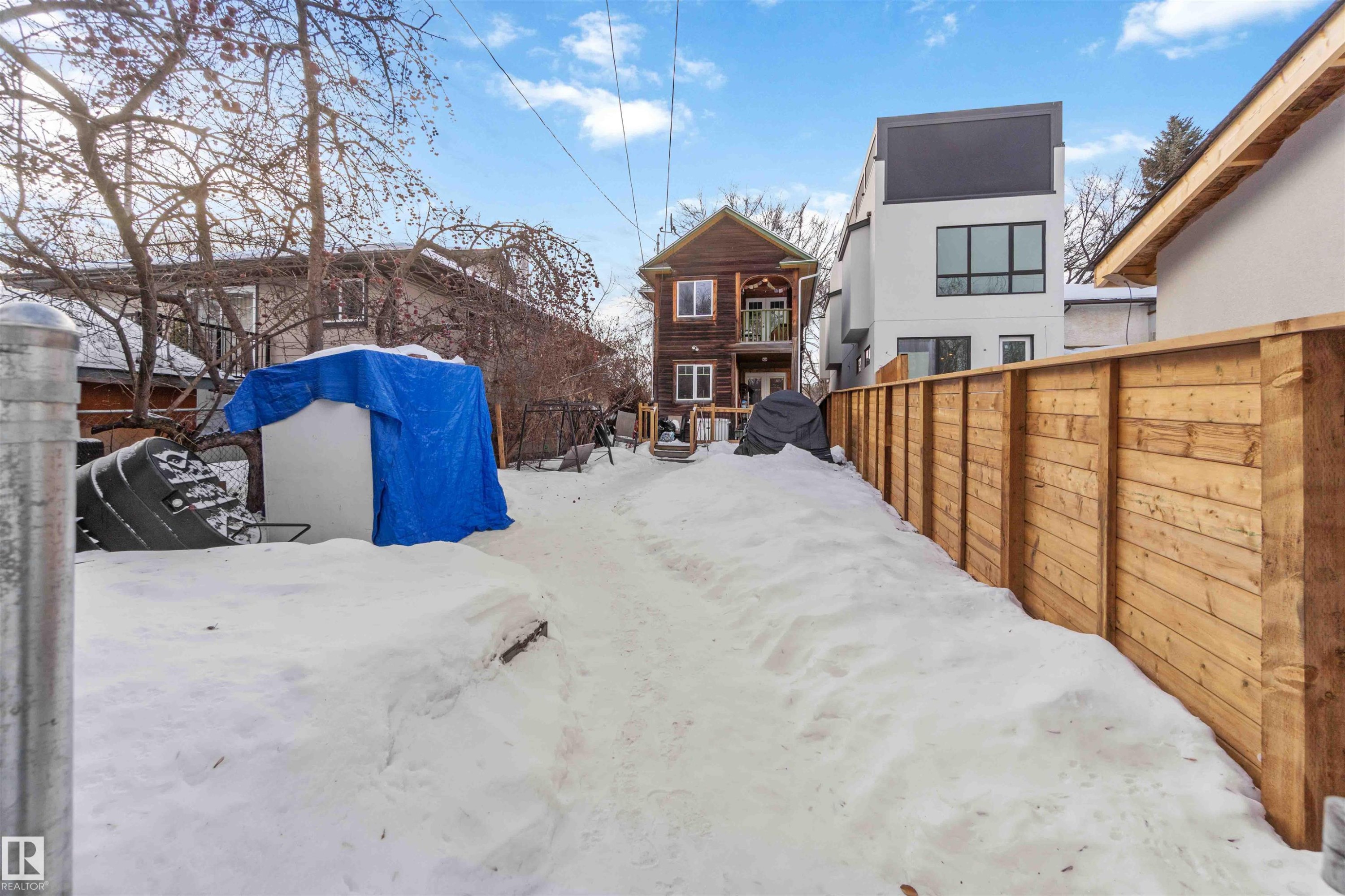 10207 88 Street, Edmonton, AB - Outdoor