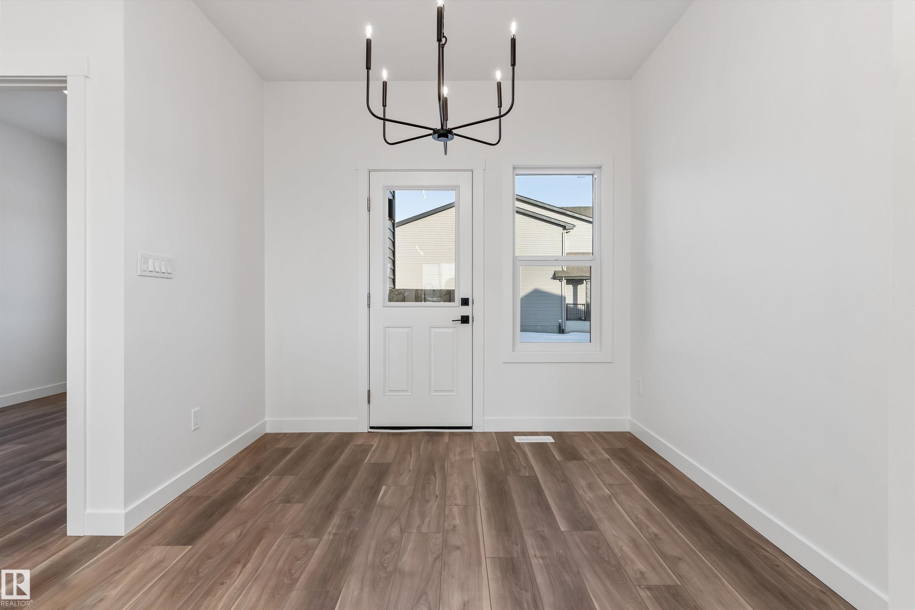 20816 40 Avenue, Edmonton, AB - Indoor Photo Showing Other Room