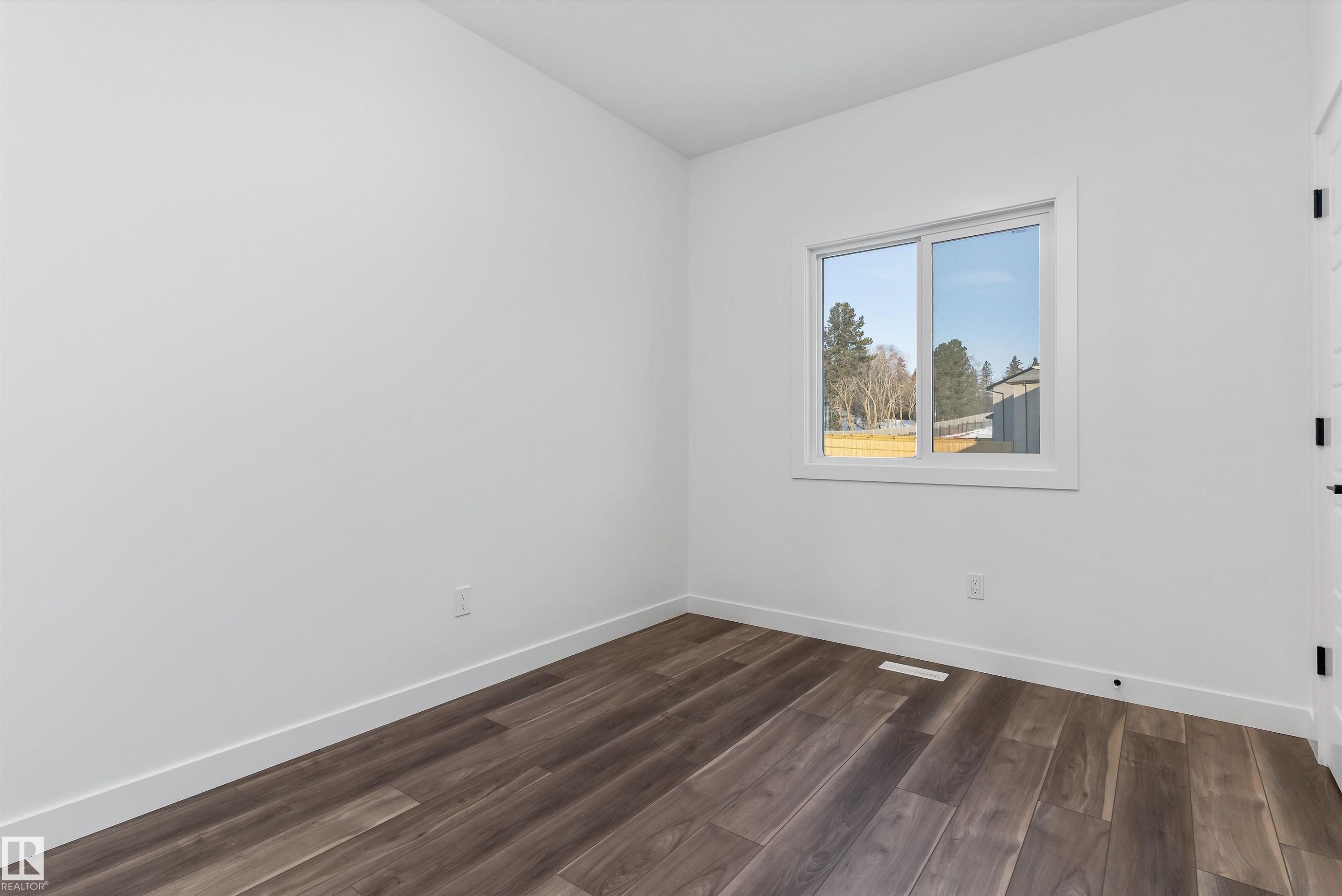 20816 40 Avenue, Edmonton, AB - Indoor Photo Showing Other Room
