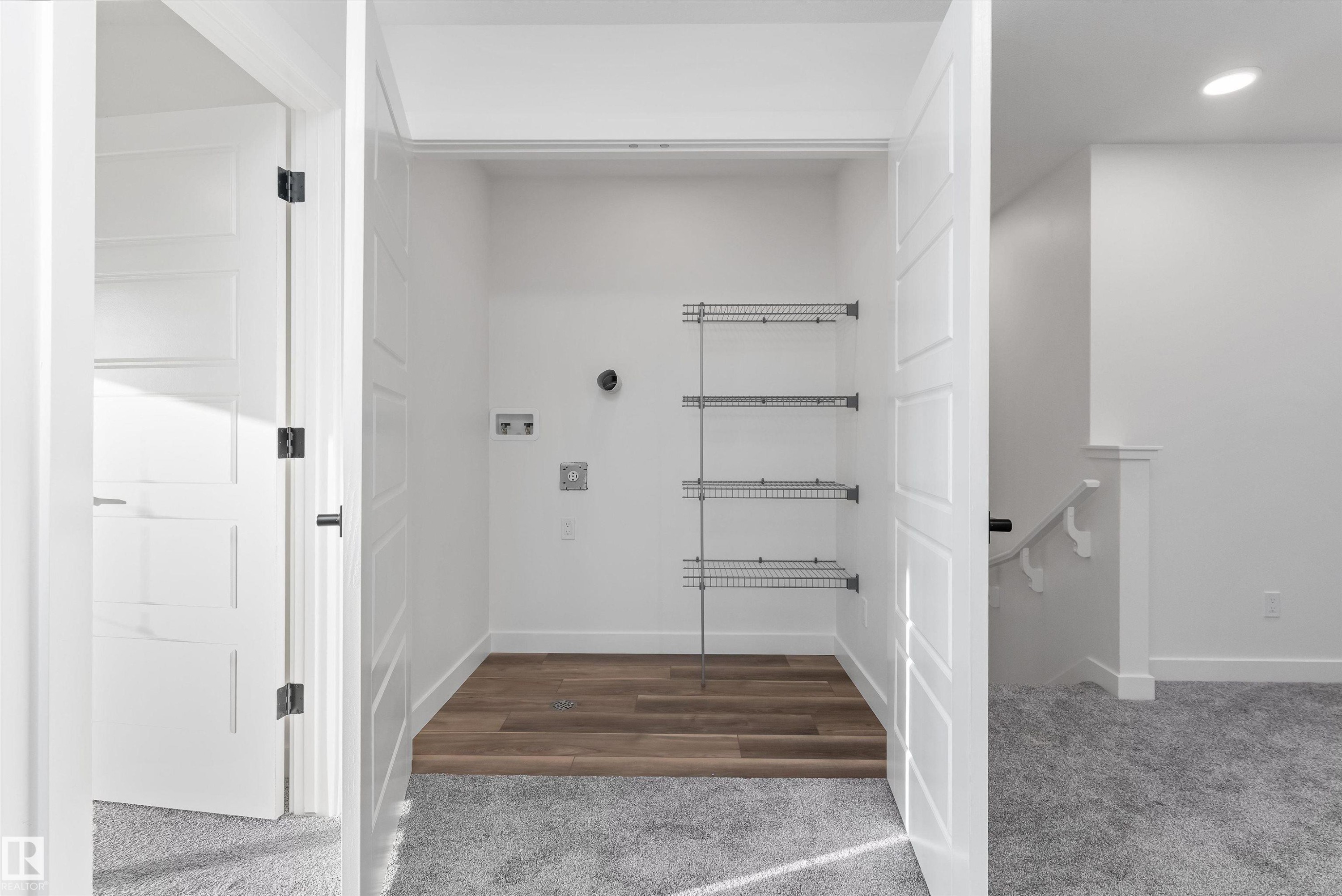 20816 40 Avenue, Edmonton, AB - Indoor Photo Showing Other Room