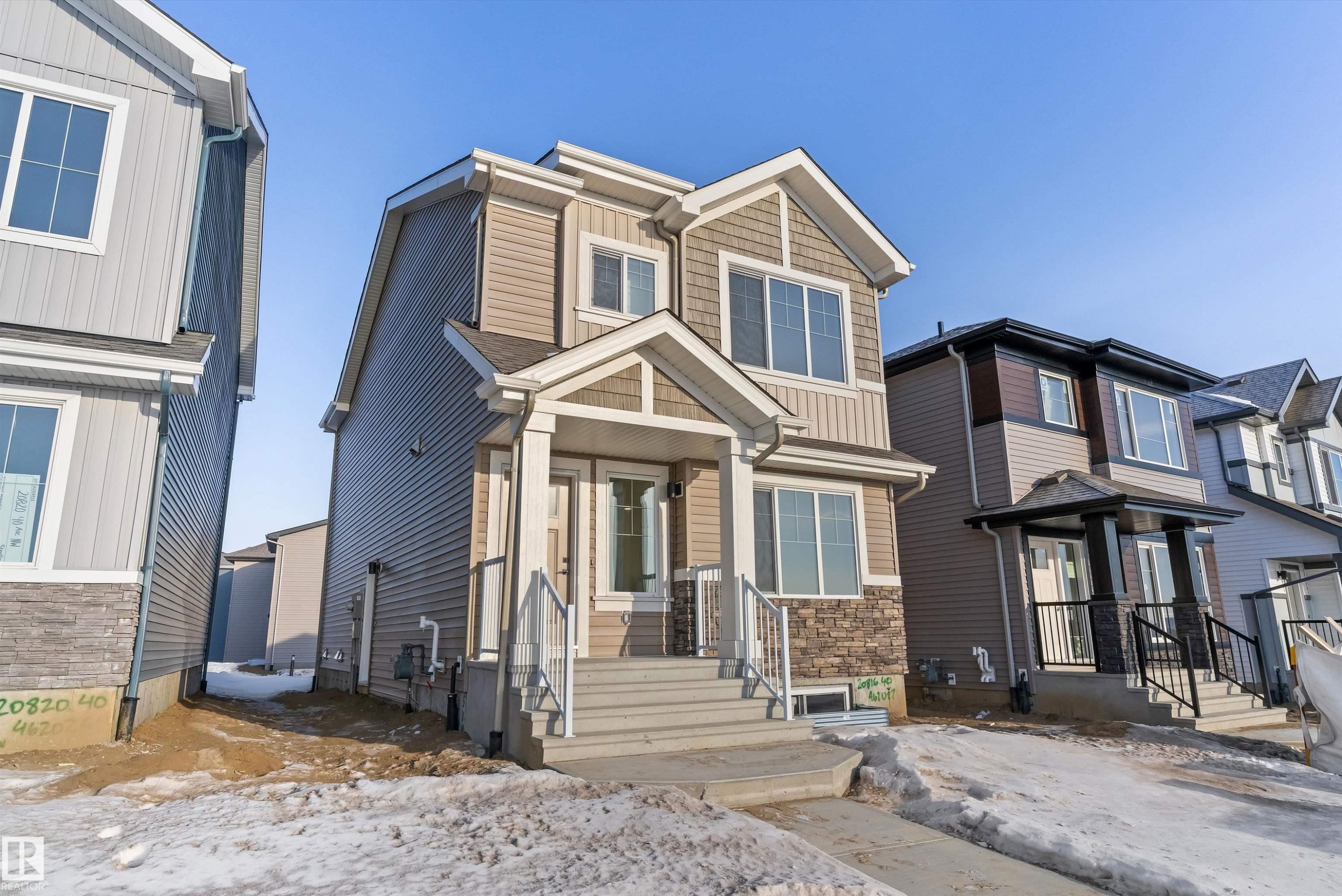 20816 40 Avenue, Edmonton, AB - Outdoor