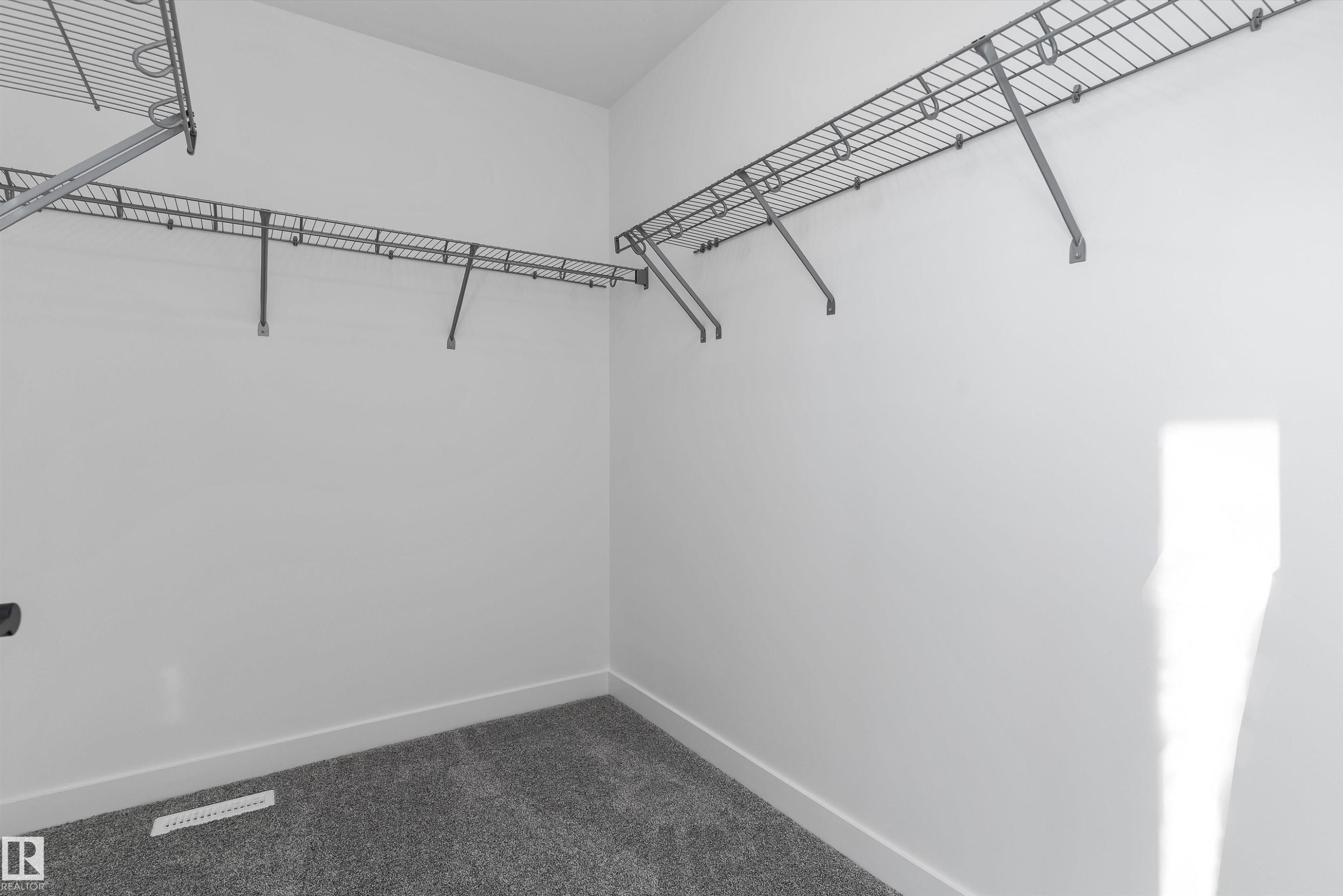 20816 40 Avenue, Edmonton, AB - Indoor With Storage