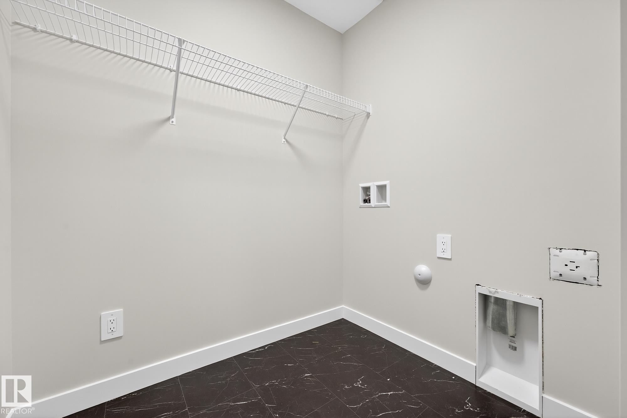 8233 Kiriak Loop, Edmonton, AB - Indoor With Storage