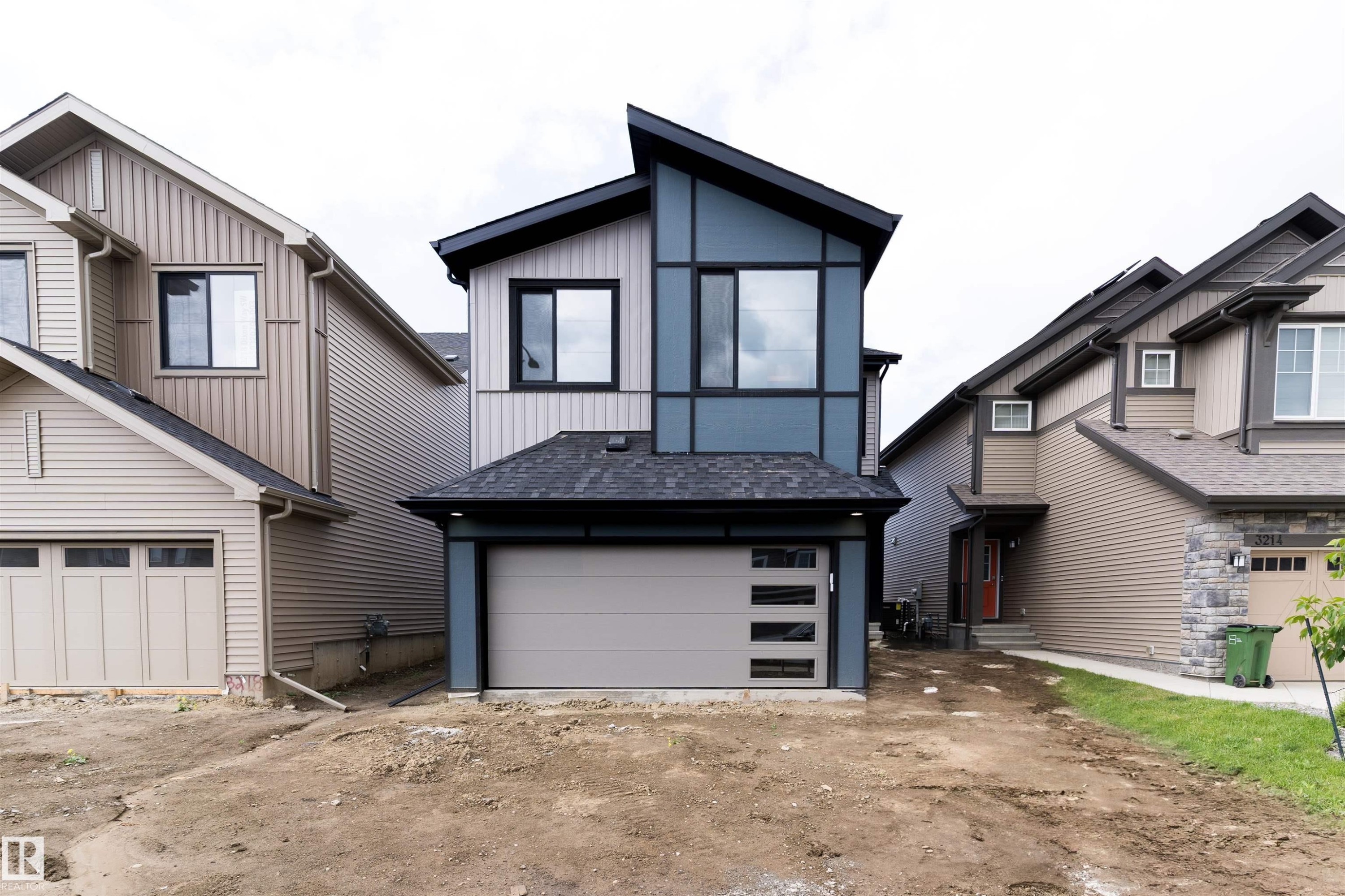 3216 Dixon Way, Edmonton, AB - Outdoor With Exterior