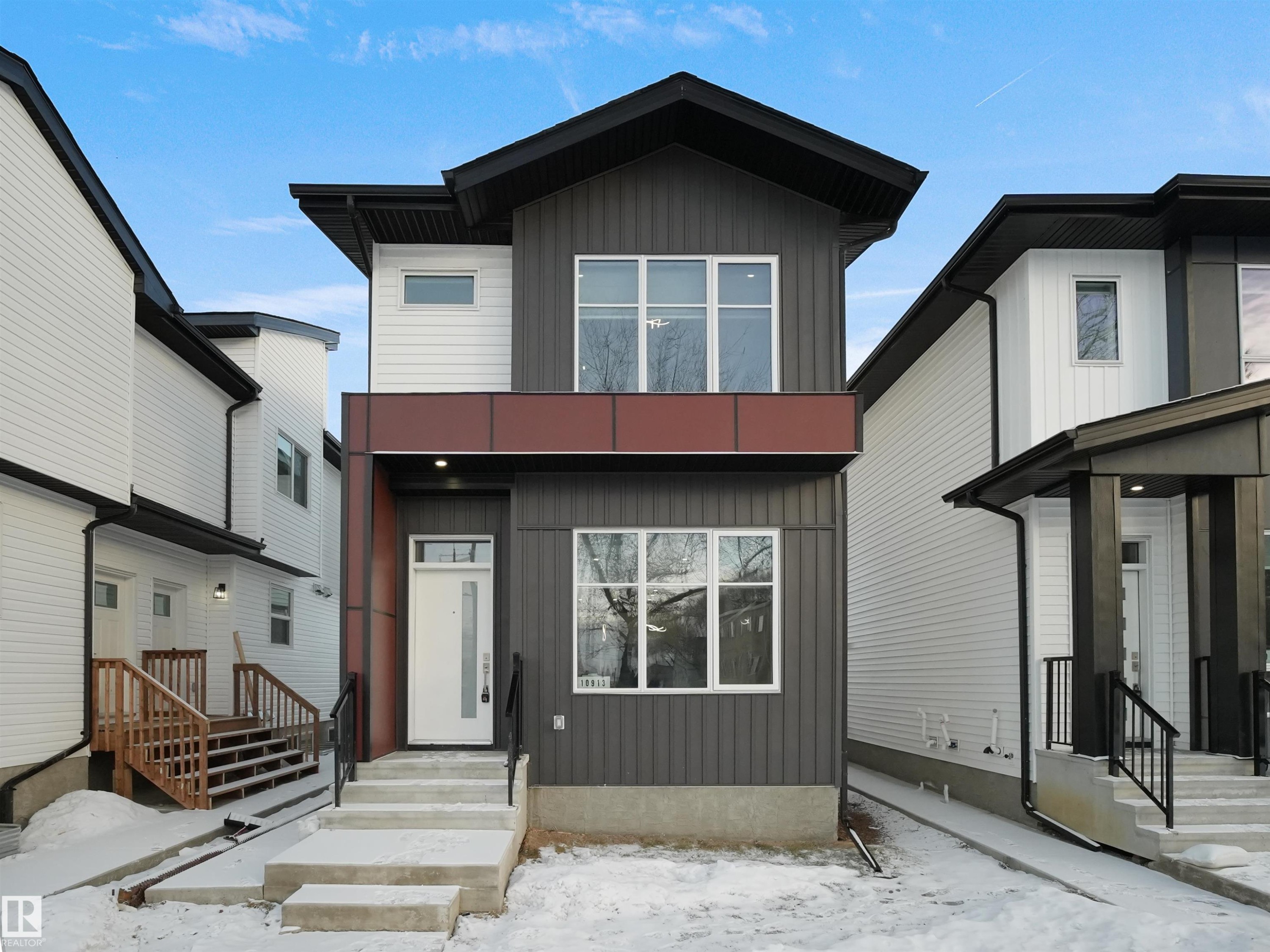View of front of home with entry steps - 10913 159 Street, Edmonton, AB - Outdoor With Exterior