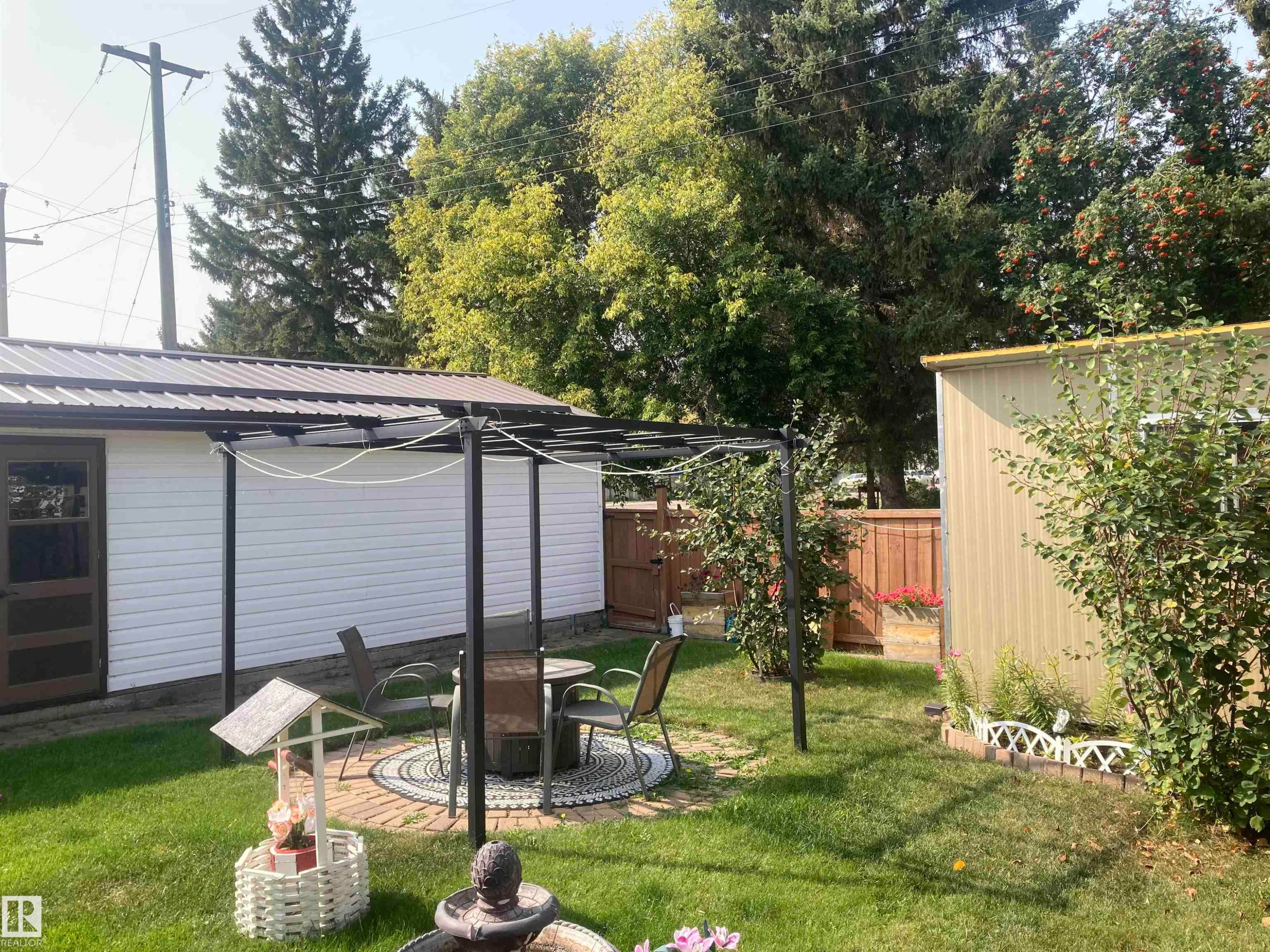 5220 49 Street, Willingdon, AB - Outdoor