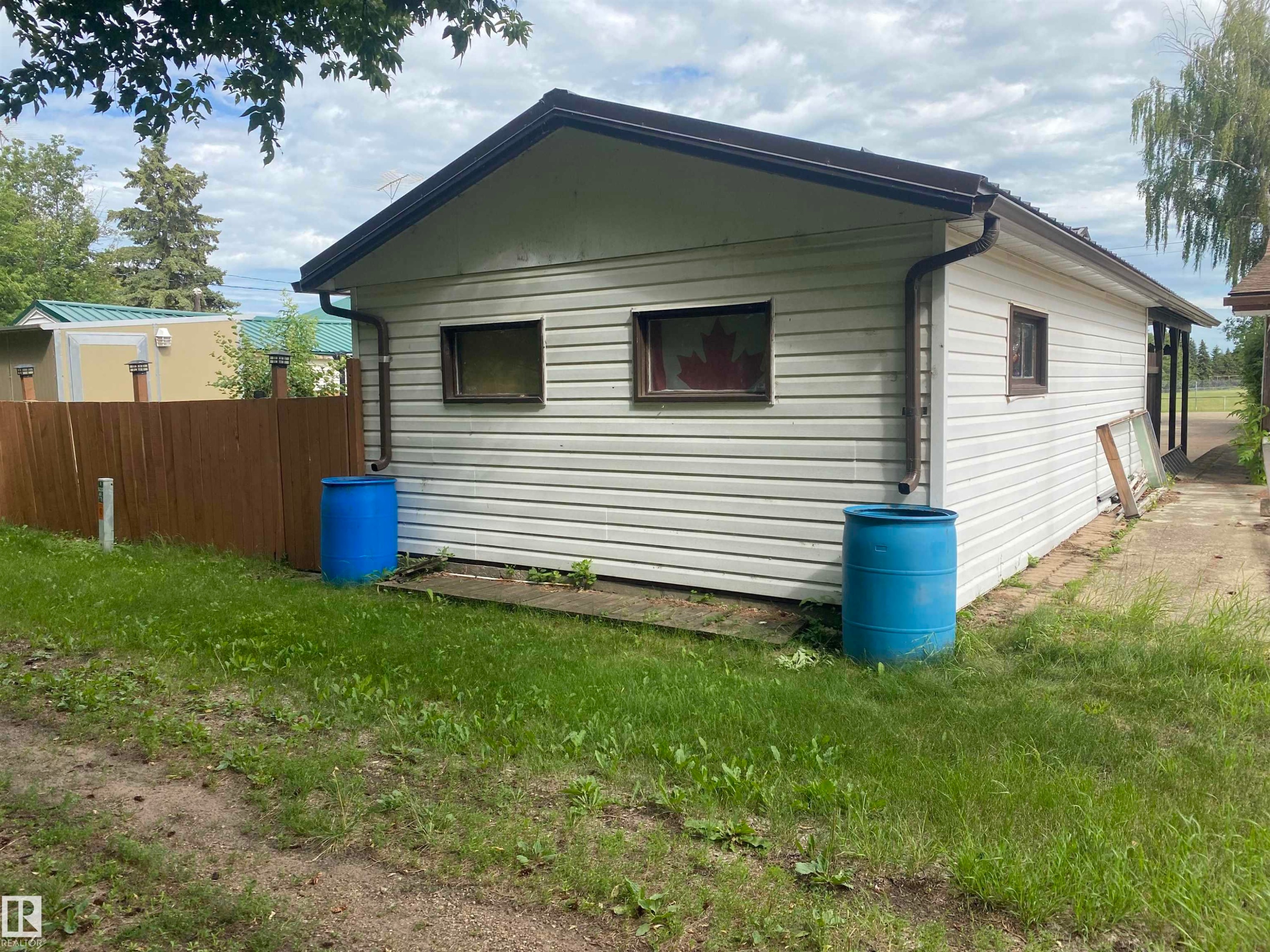 5220 49 Street, Willingdon, AB - Outdoor With Exterior