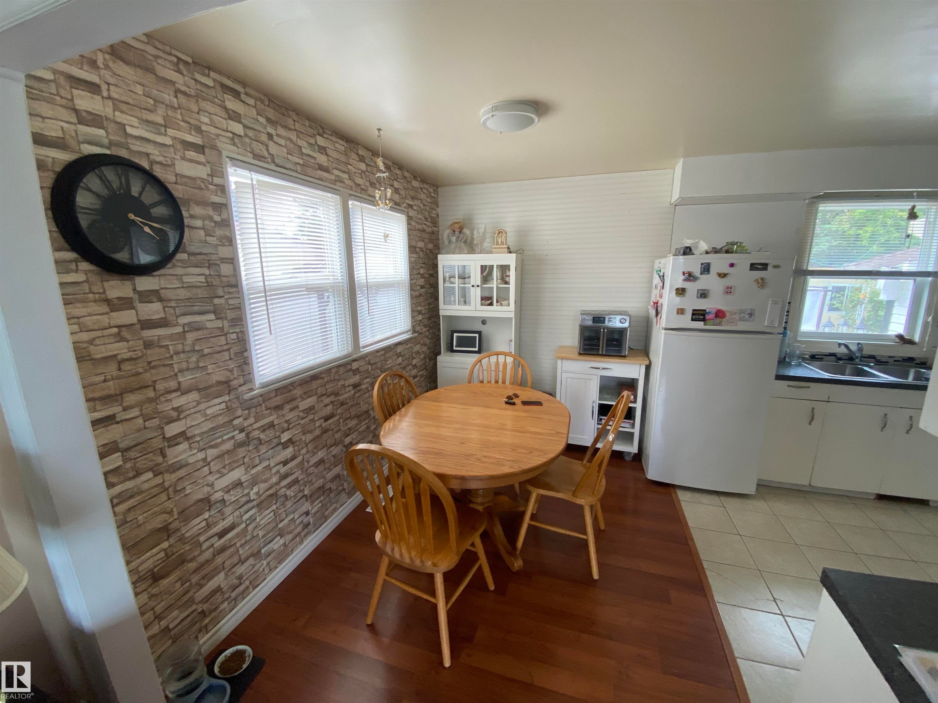 5220 49 Street, Willingdon, AB - Indoor Photo Showing Dining Room