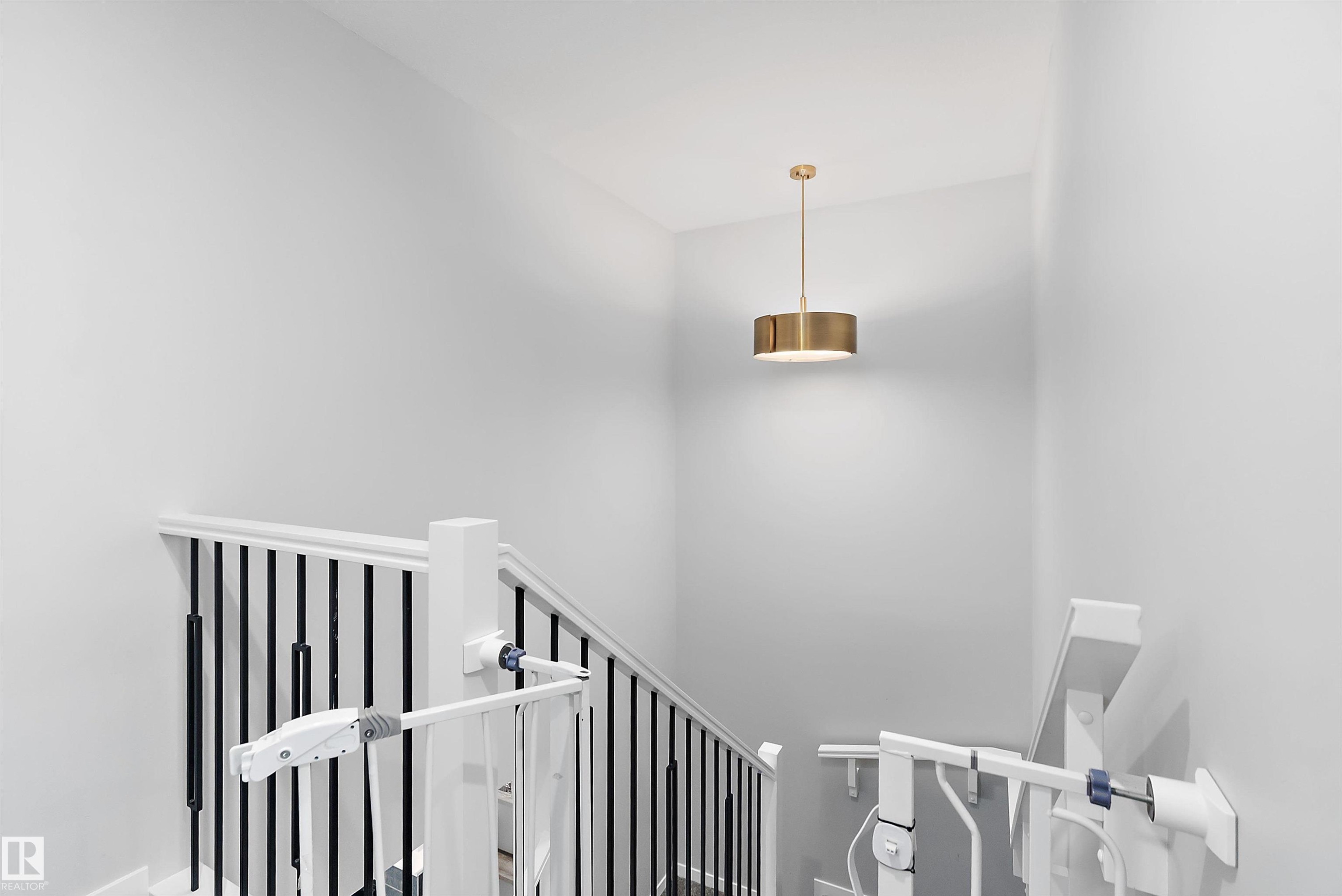 211 Caledon Crescent, Spruce Grove, AB - Indoor Photo Showing Other Room