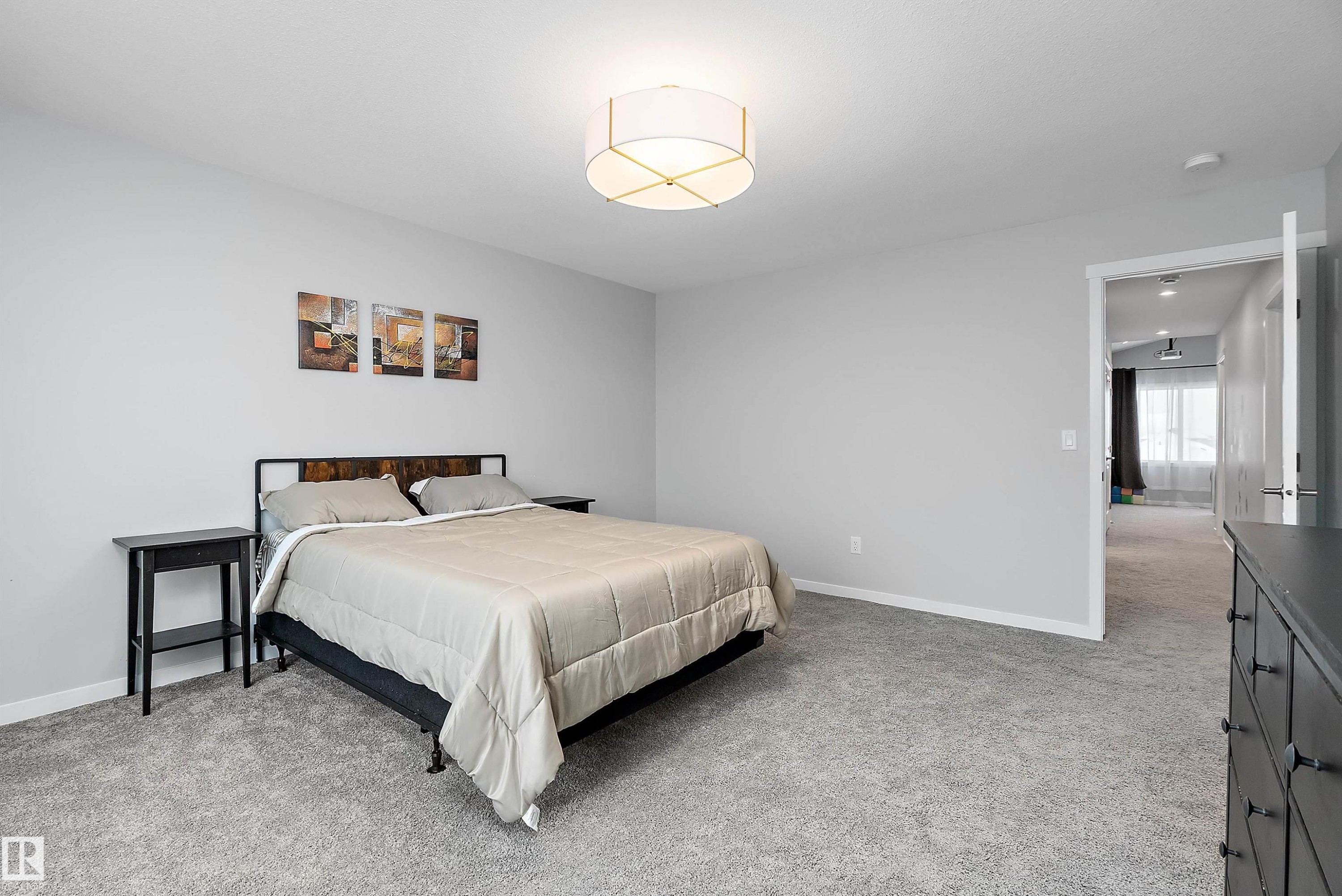 211 Caledon Crescent, Spruce Grove, AB - Indoor Photo Showing Bedroom