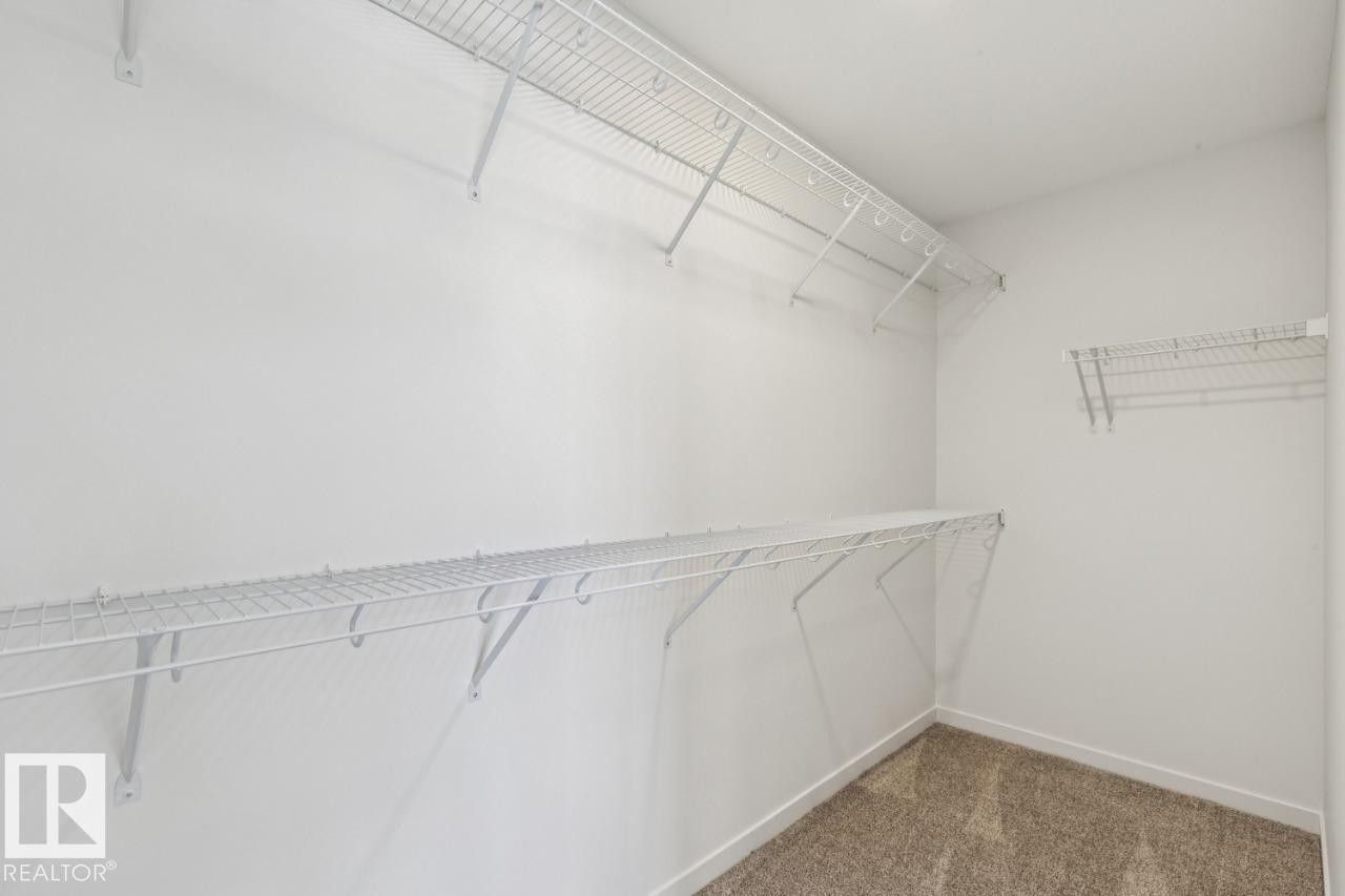 320 30 Street, Edmonton, AB - Indoor With Storage