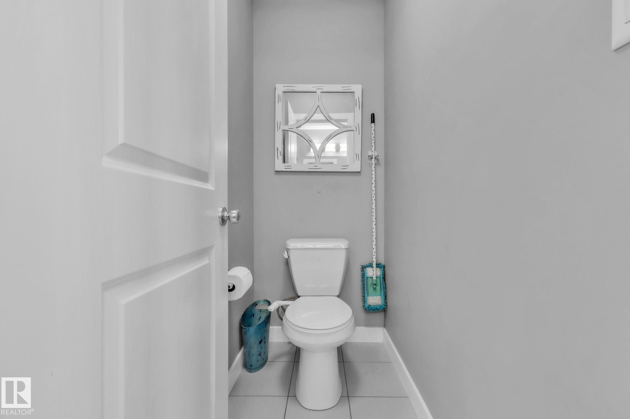 14007 138 Street, Edmonton, AB - Indoor Photo Showing Bathroom