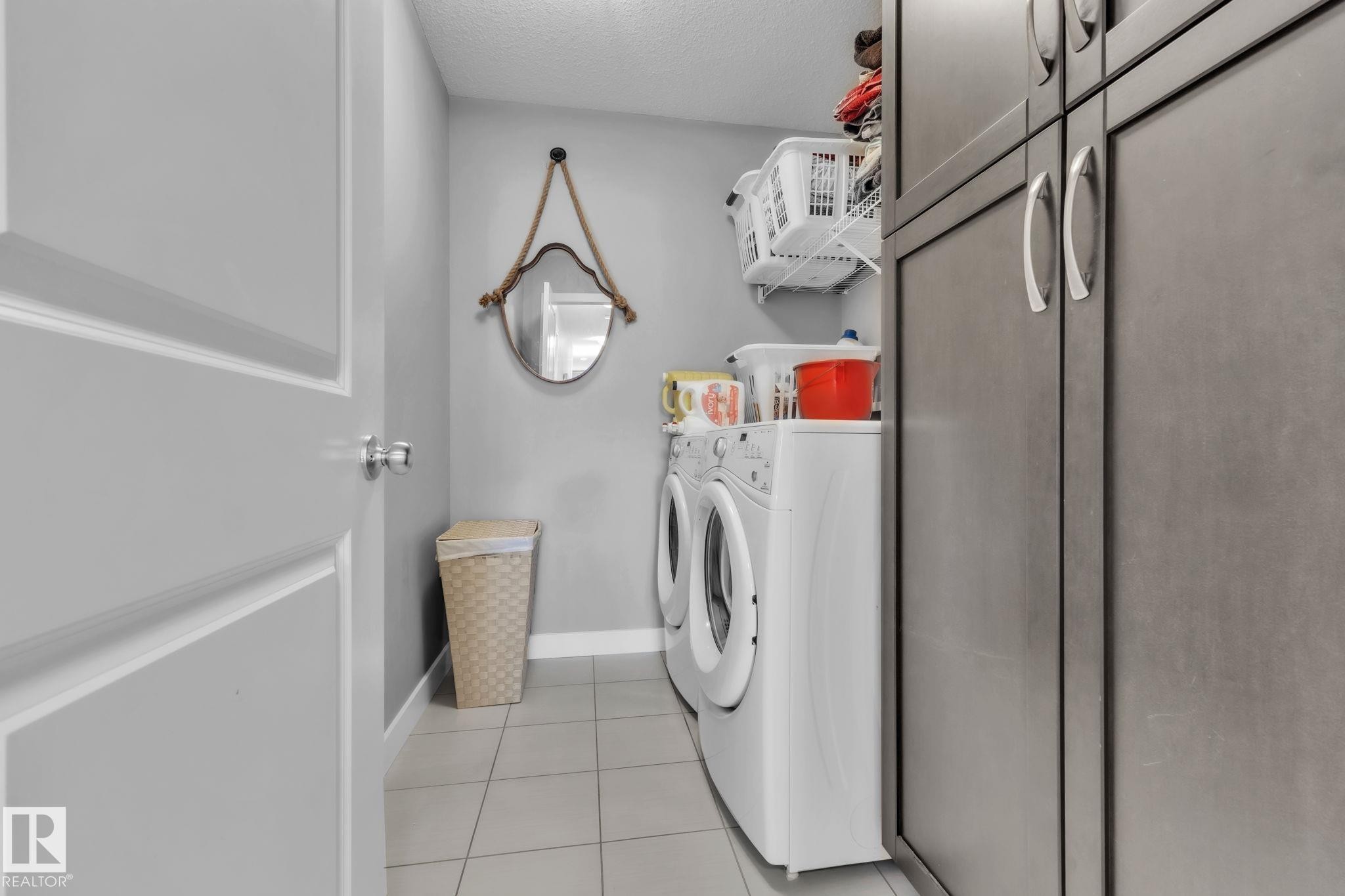 14007 138 Street, Edmonton, AB - Indoor Photo Showing Laundry Room