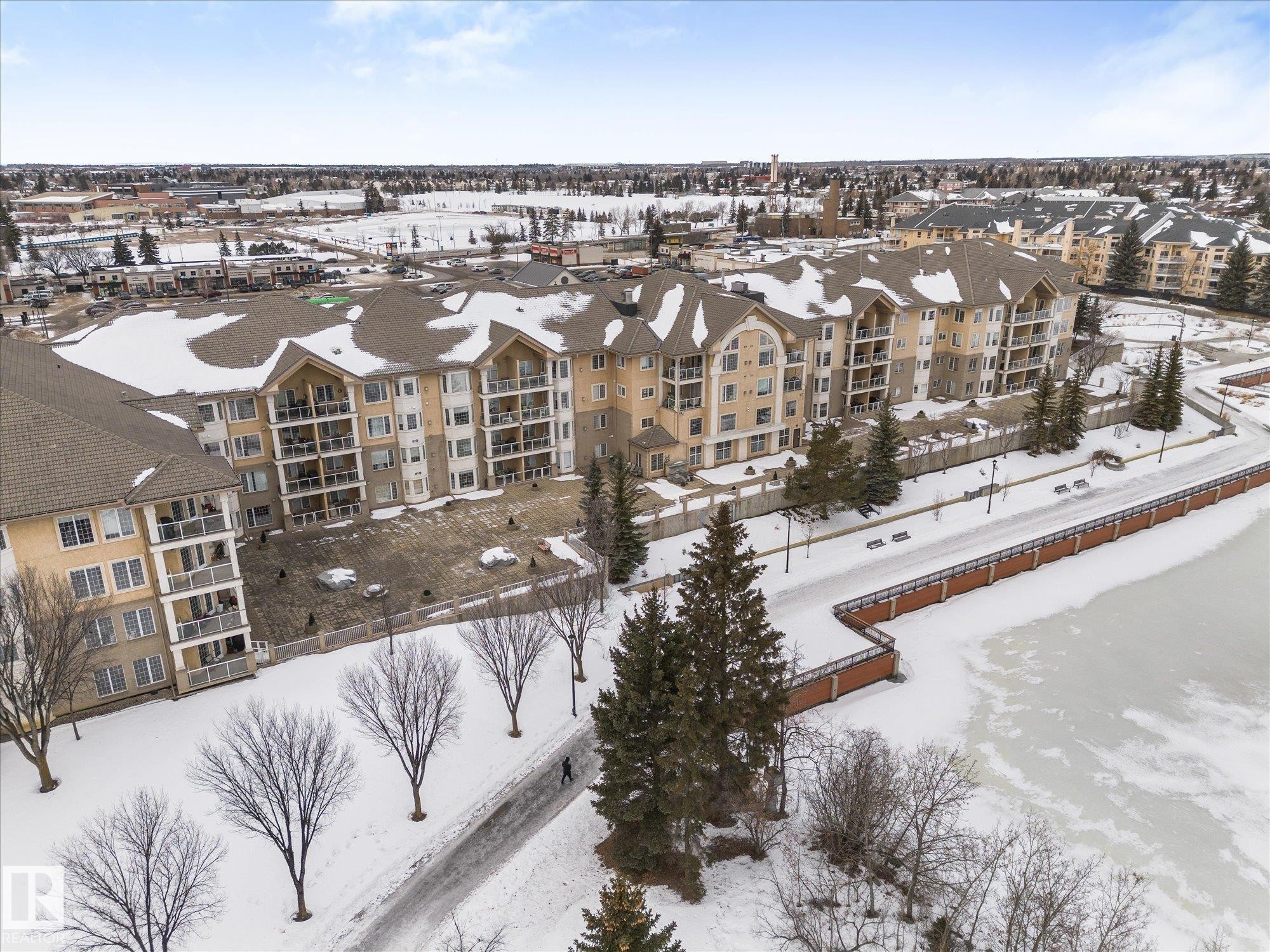 321 11260 153 Avenue, Edmonton, AB - Outdoor