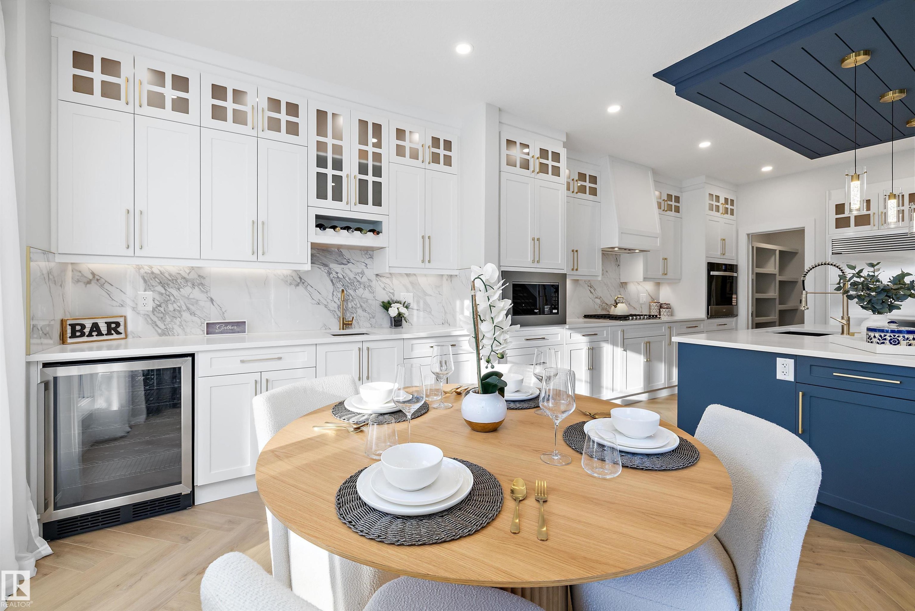 1715 Crossbill Loop, Edmonton, AB - Indoor Photo Showing Other Room