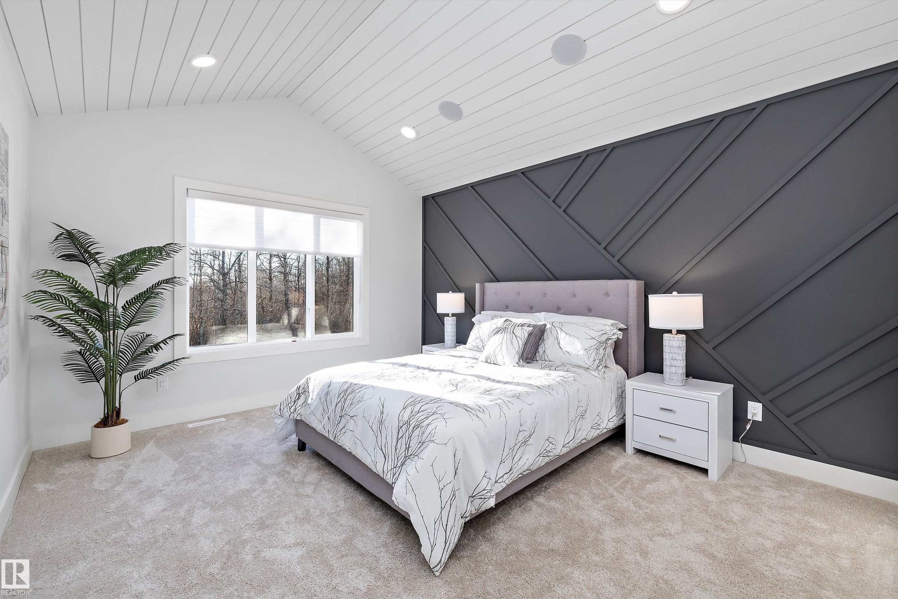 1715 Crossbill Loop, Edmonton, AB - Indoor Photo Showing Bedroom