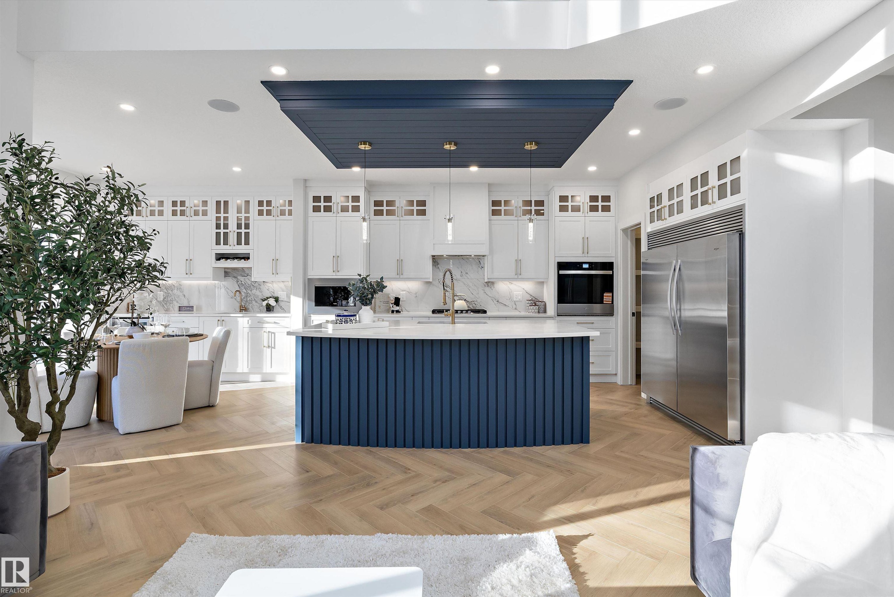 1715 Crossbill Loop, Edmonton, AB - Indoor Photo Showing Kitchen