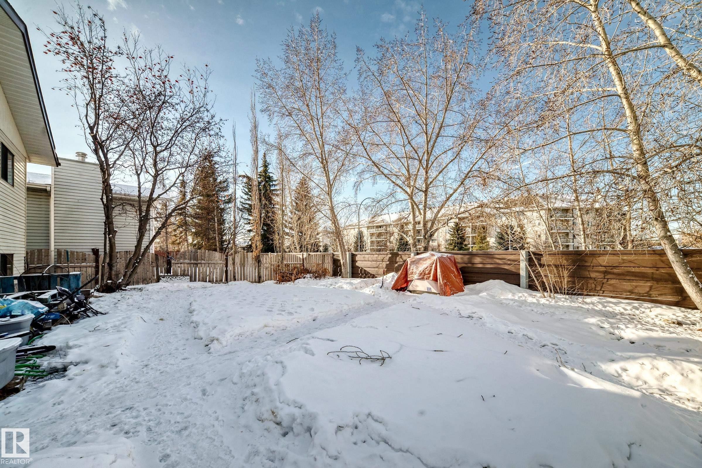 2928 49A Street, Edmonton, AB - Outdoor