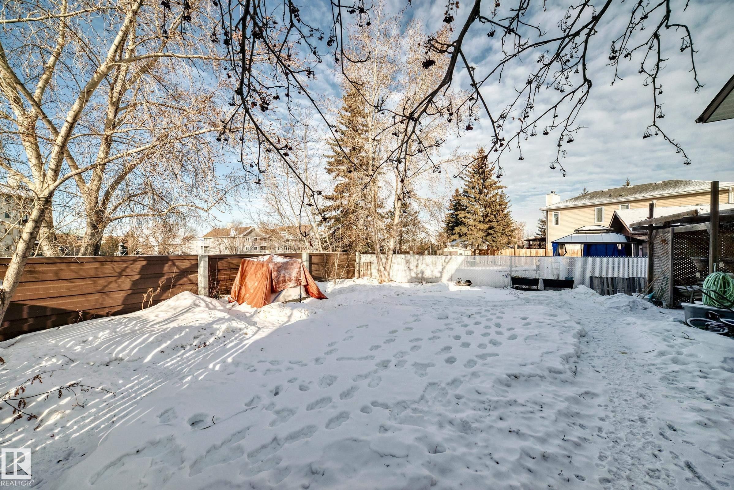 2928 49A Street, Edmonton, AB - Outdoor