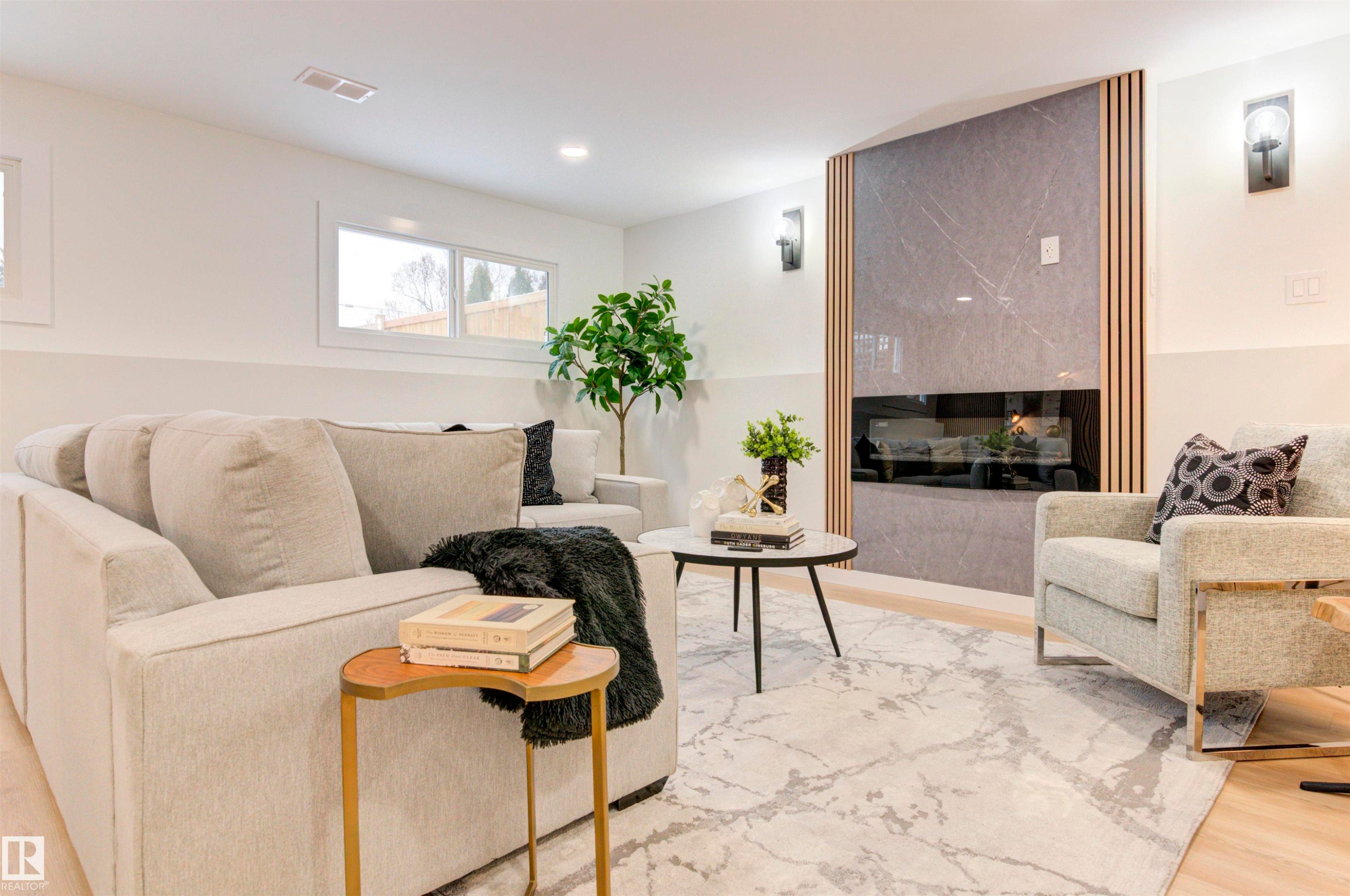 2712 41 Street, Edmonton, AB - Indoor Photo Showing Living Room With Fireplace