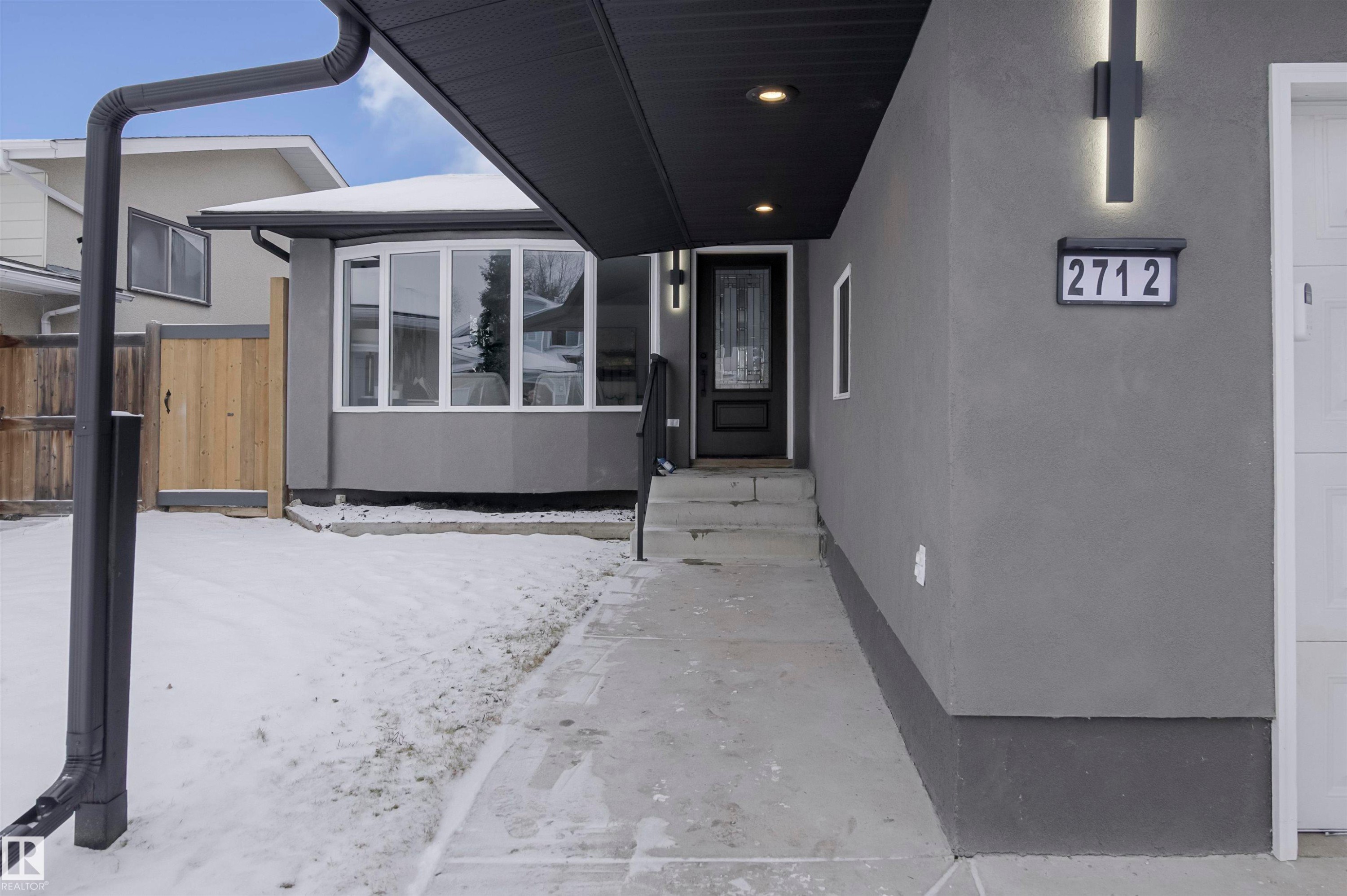 2712 41 Street, Edmonton, AB - Outdoor