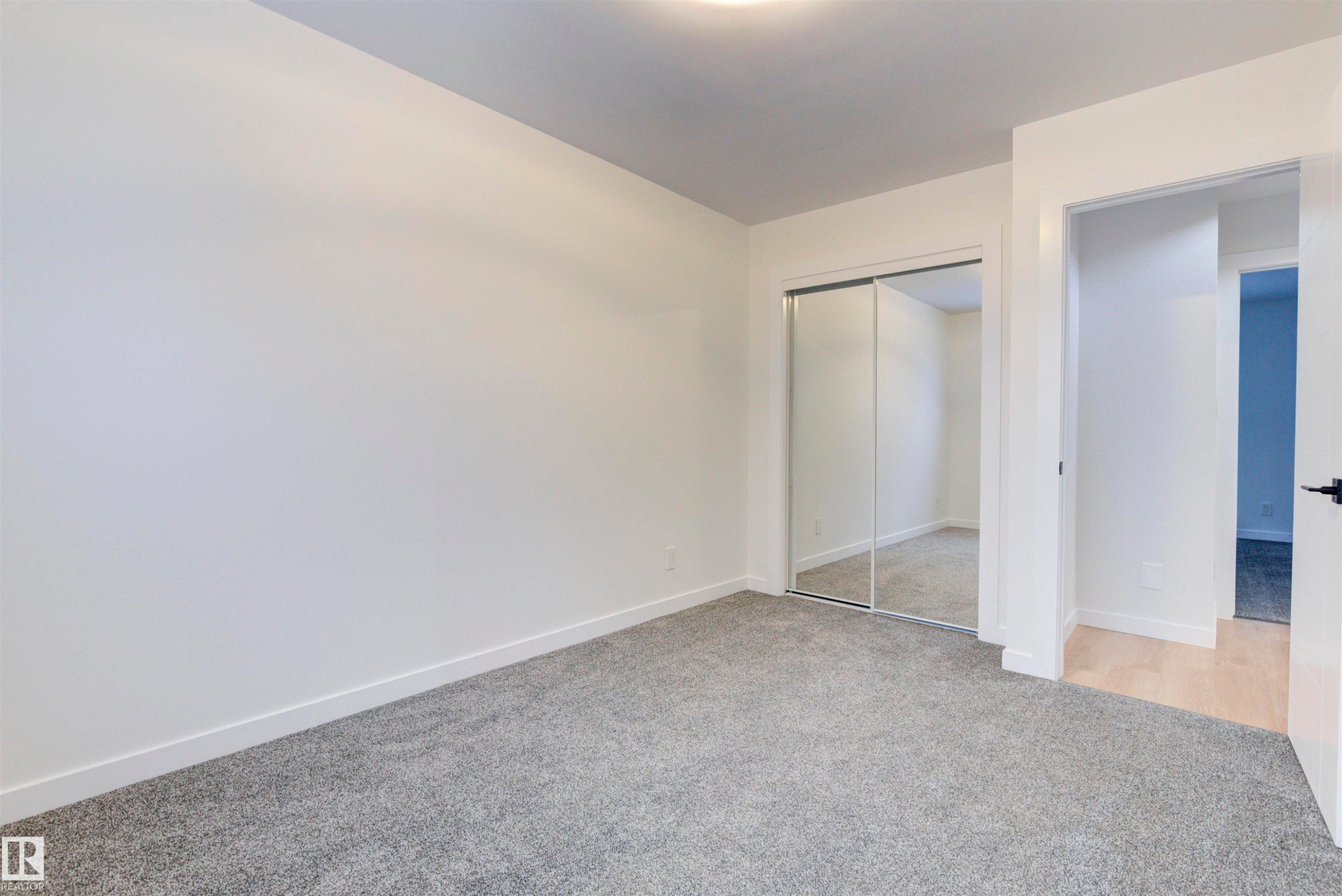 2712 41 Street, Edmonton, AB - Indoor Photo Showing Other Room