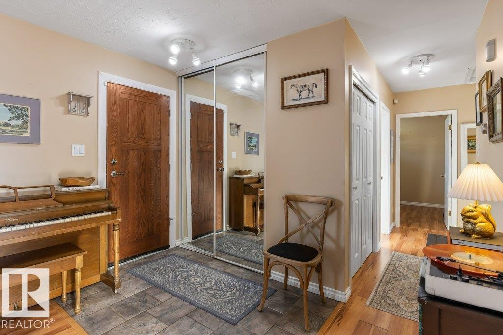 36 Sunset Blvd, St. Albert, AB - Indoor Photo Showing Other Room