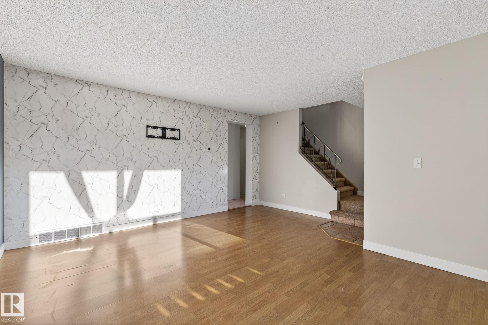 134 16725 106 Street, Edmonton, AB - Indoor Photo Showing Other Room