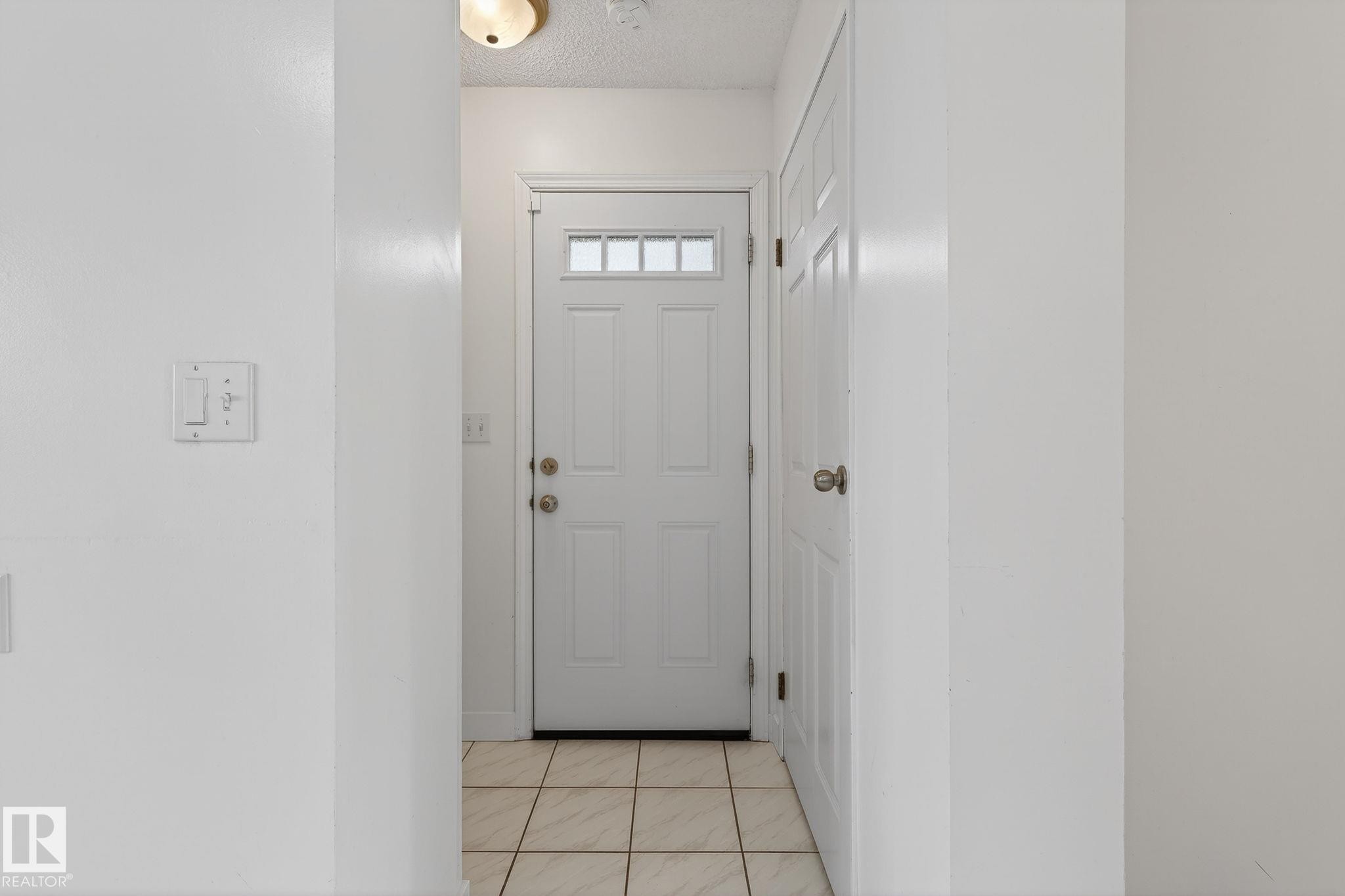 134 16725 106 Street, Edmonton, AB - Indoor Photo Showing Other Room