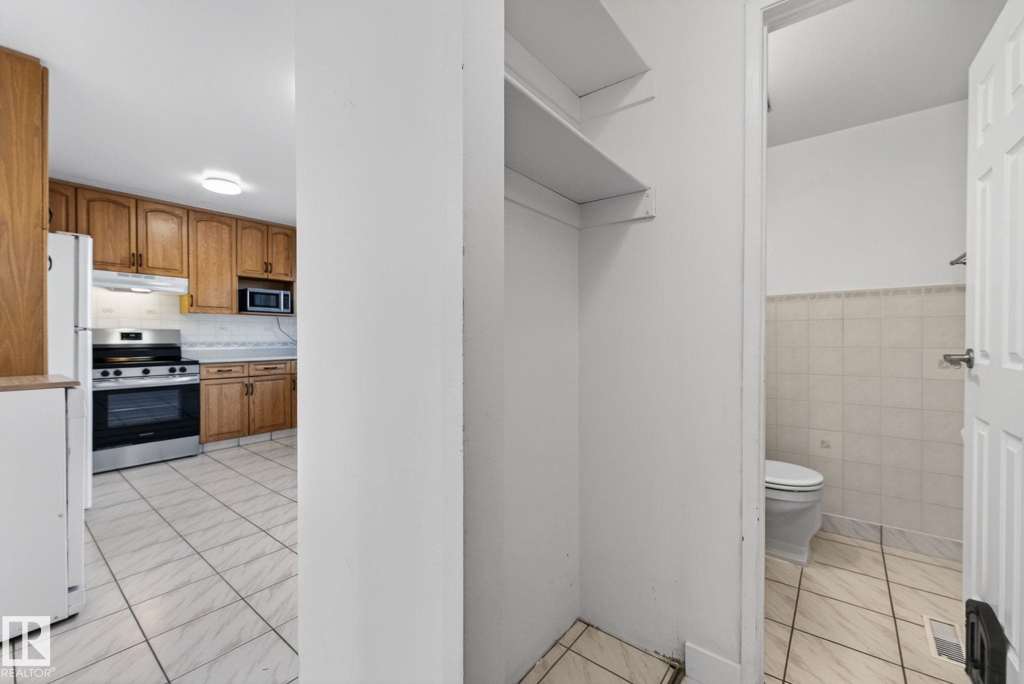 134 16725 106 Street, Edmonton, AB - Indoor Photo Showing Other Room