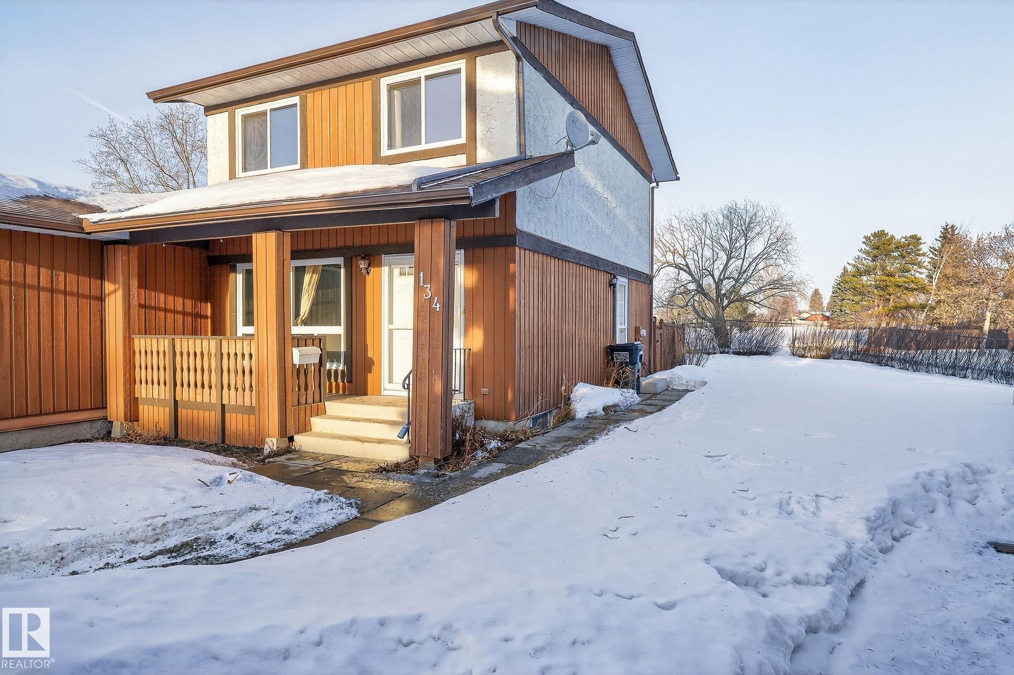 134 16725 106 Street, Edmonton, AB - Outdoor