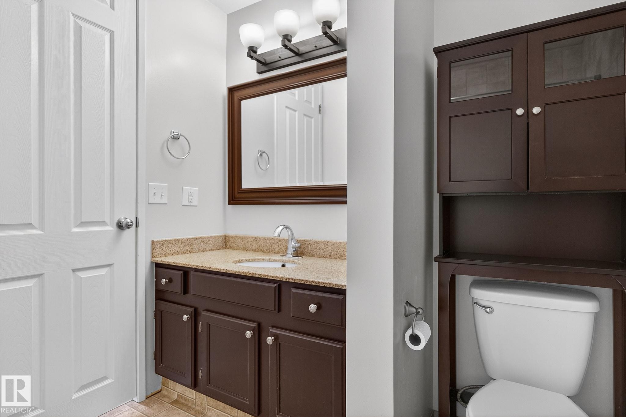 134 16725 106 Street, Edmonton, AB - Indoor