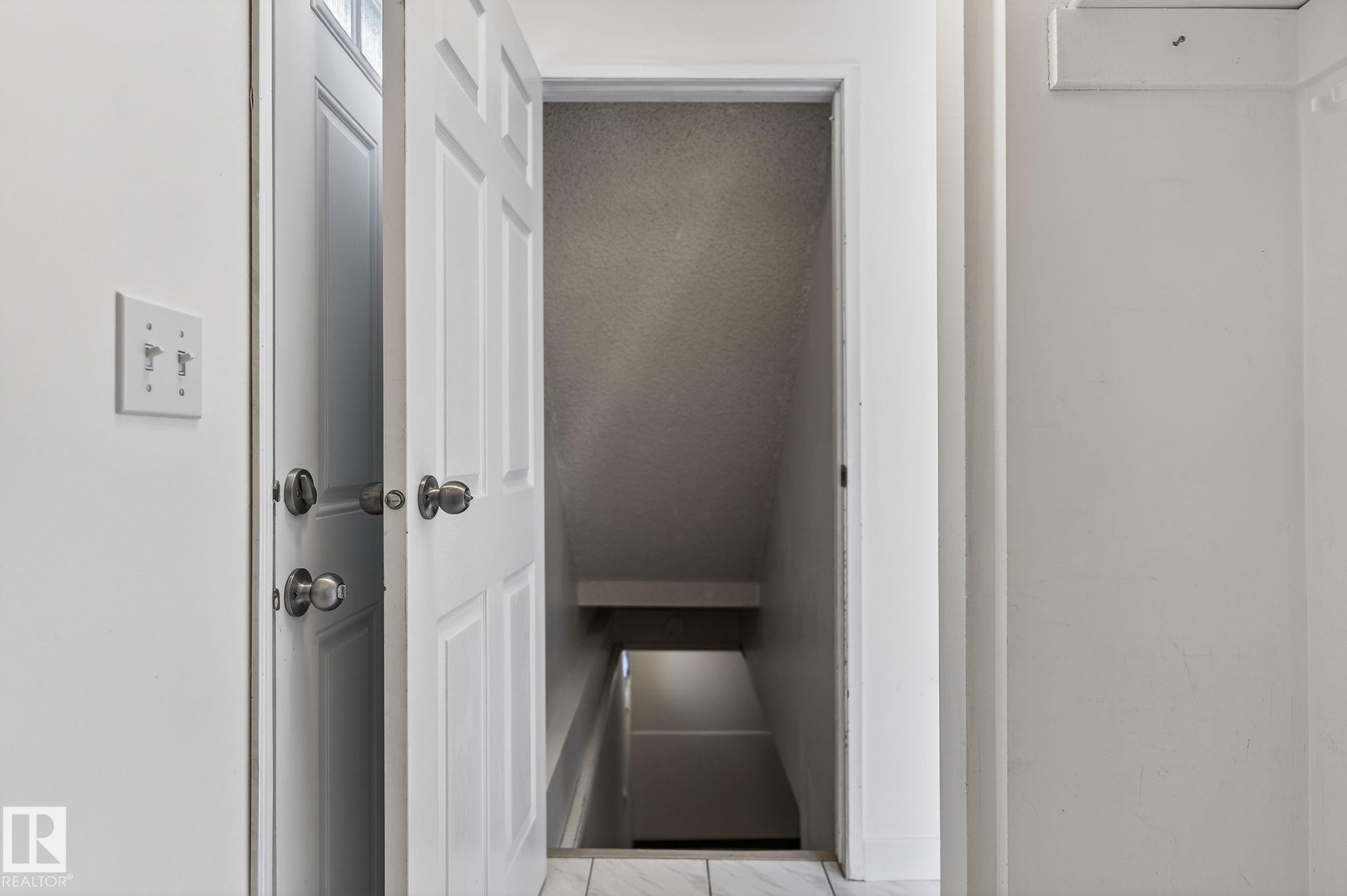 134 16725 106 Street, Edmonton, AB - Indoor Photo Showing Other Room