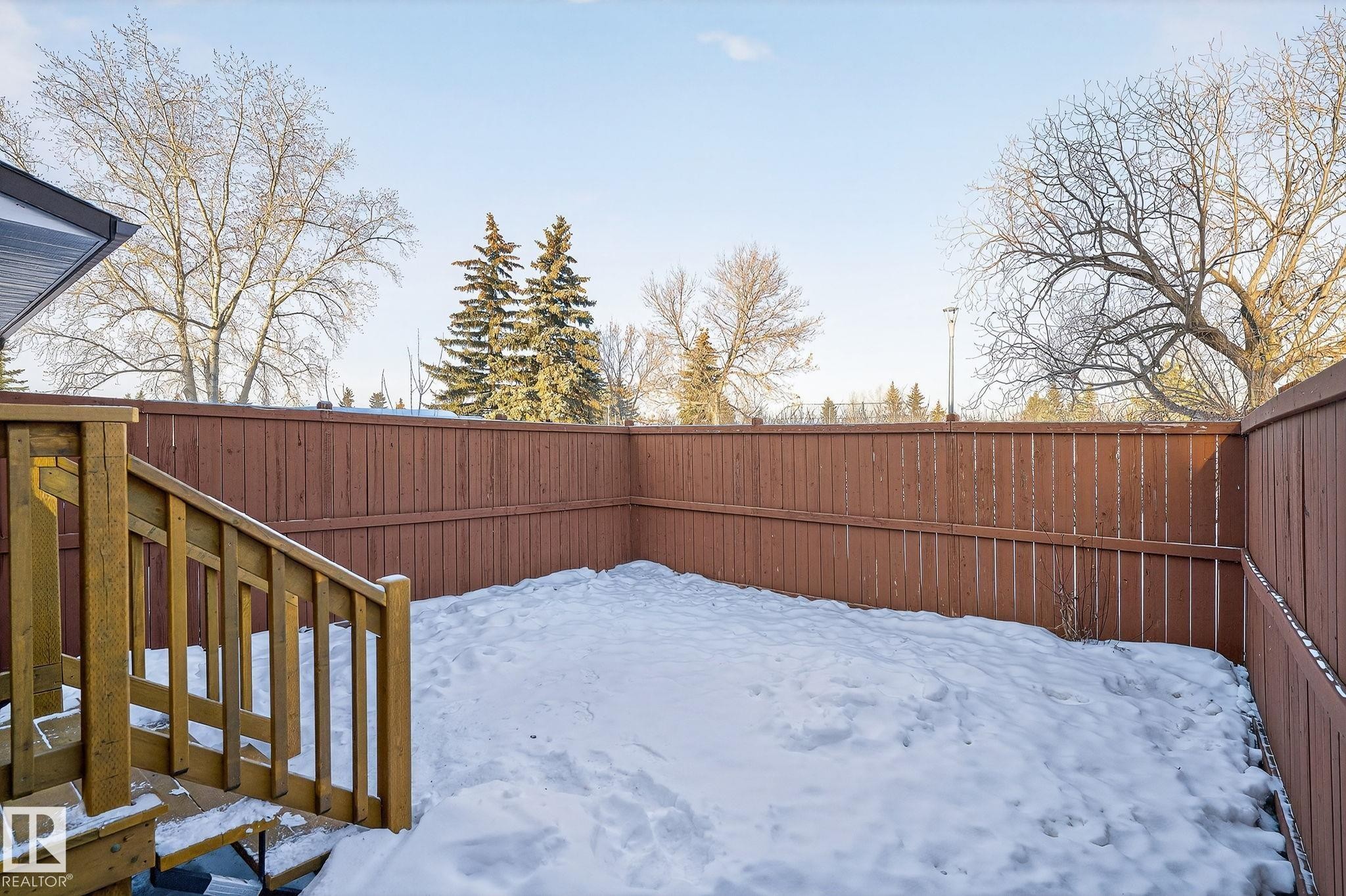 134 16725 106 Street, Edmonton, AB - Outdoor