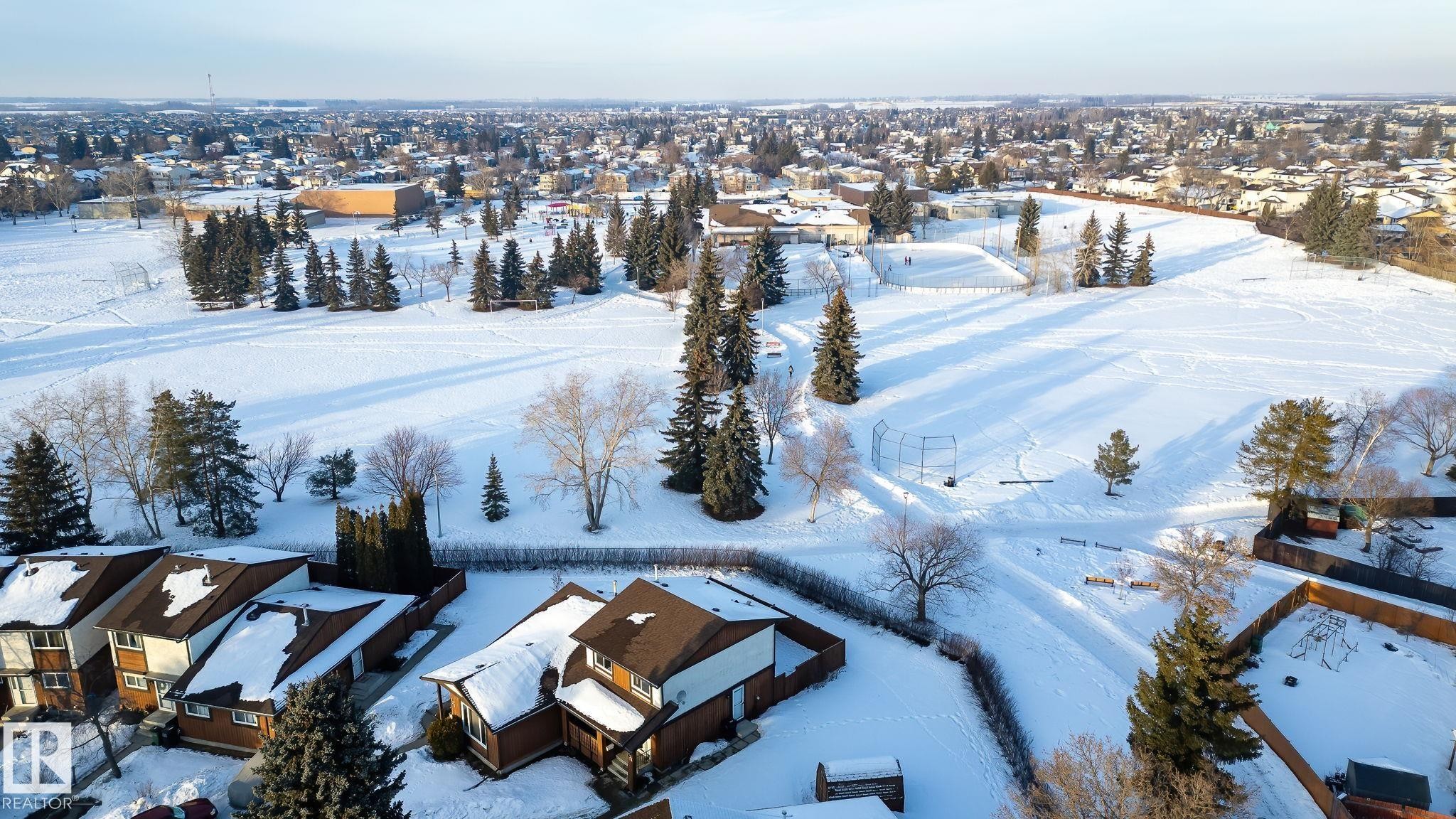 134 16725 106 Street, Edmonton, AB - Outdoor With View