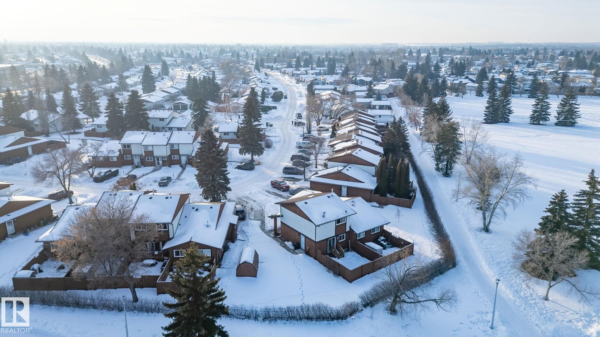 134 16725 106 Street, Edmonton, AB - Outdoor With View