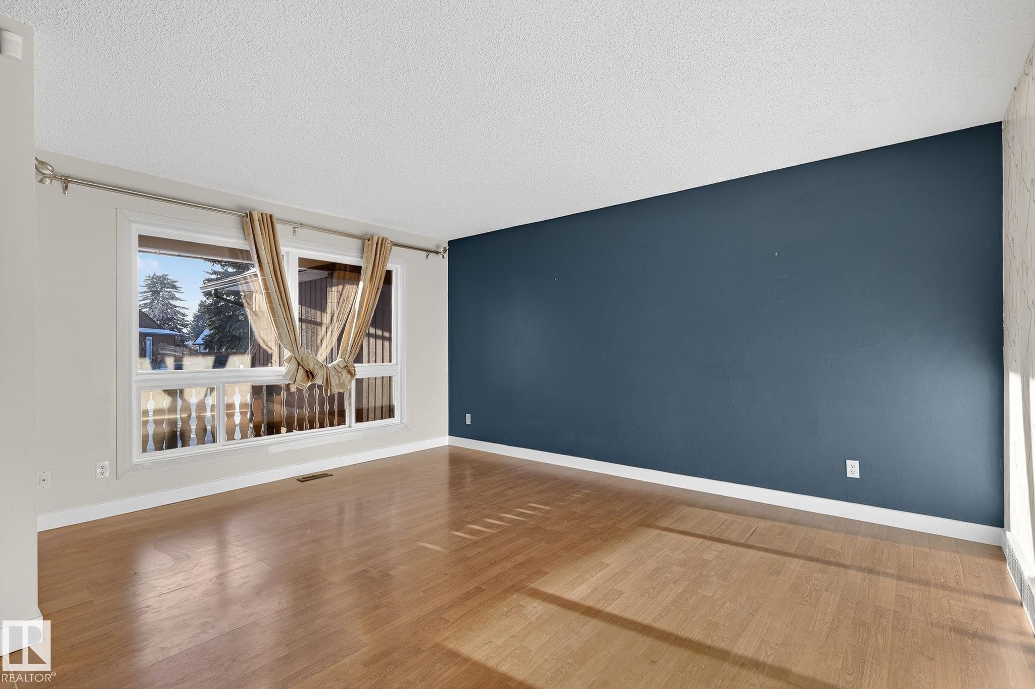 134 16725 106 Street, Edmonton, AB - Indoor Photo Showing Other Room