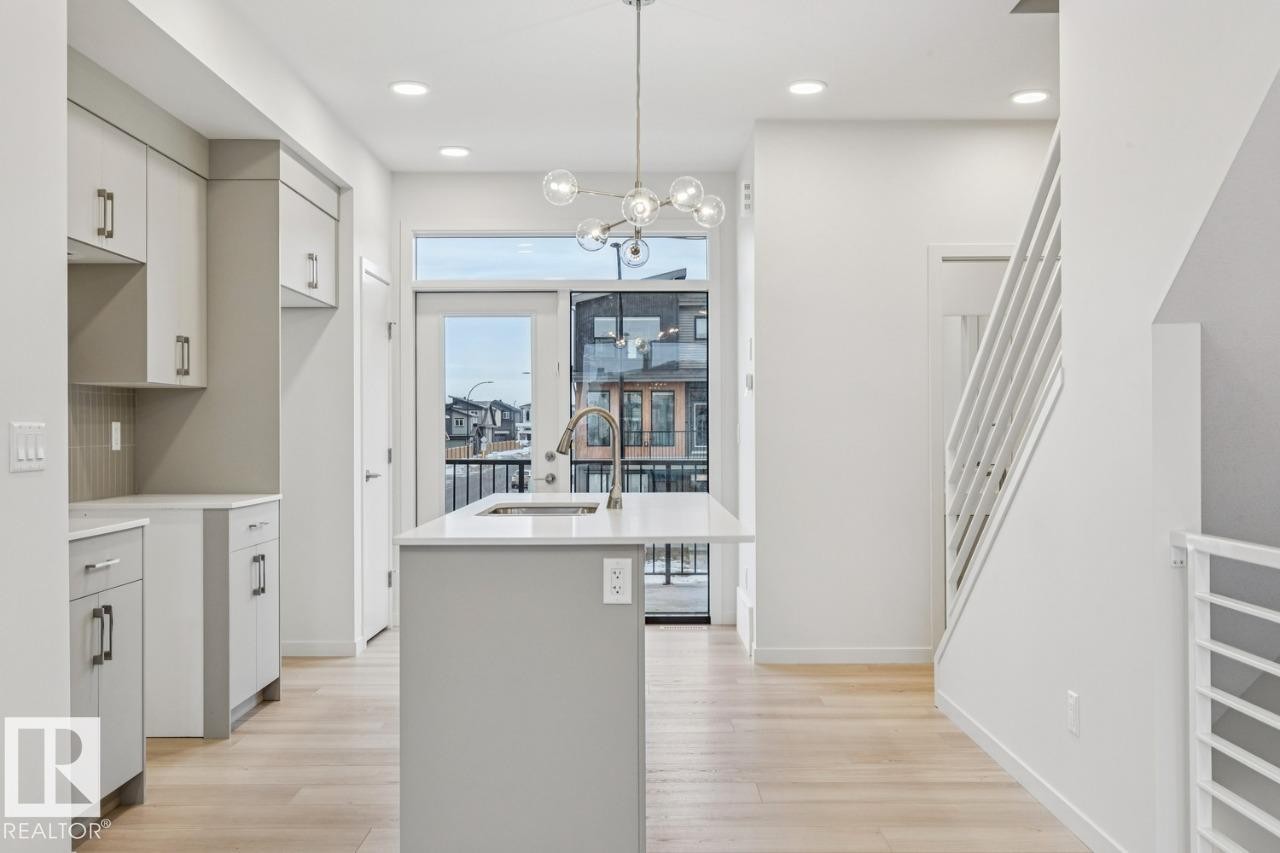 2604 Alces Way, Edmonton, AB - Indoor Photo Showing Kitchen