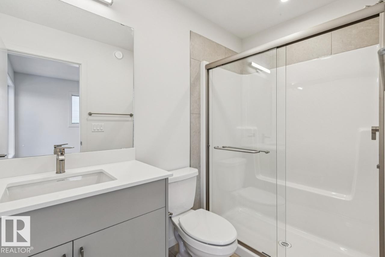 2604 Alces Way, Edmonton, AB - Indoor Photo Showing Bathroom